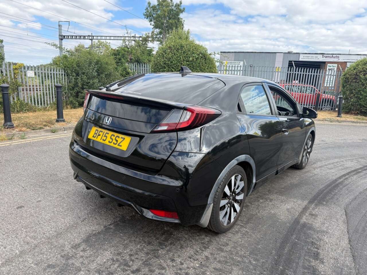 A 2015 HONDA CIVIC 1.4 i-VTEC SE Plus Hatchback 5dr Petrol Manual Euro 6 (s/s) (100 ps) Euro 6 A 2015 HONDA CIVIC 1.4 i-VTEC SE Plus Hatchback 5dr Petrol Manual Euro 6 (s/s) (100 ps) Euro 6
