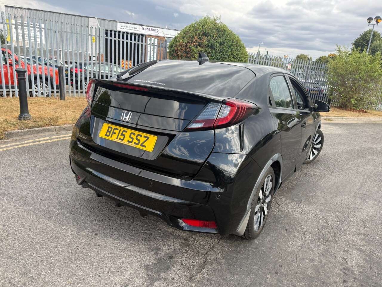 A 2015 HONDA CIVIC 1.4 i-VTEC SE Plus Hatchback 5dr Petrol Manual Euro 6 (s/s) (100 ps) Euro 6 A 2015 HONDA CIVIC 1.4 i-VTEC SE Plus Hatchback 5dr Petrol Manual Euro 6 (s/s) (100 ps) Euro 6
