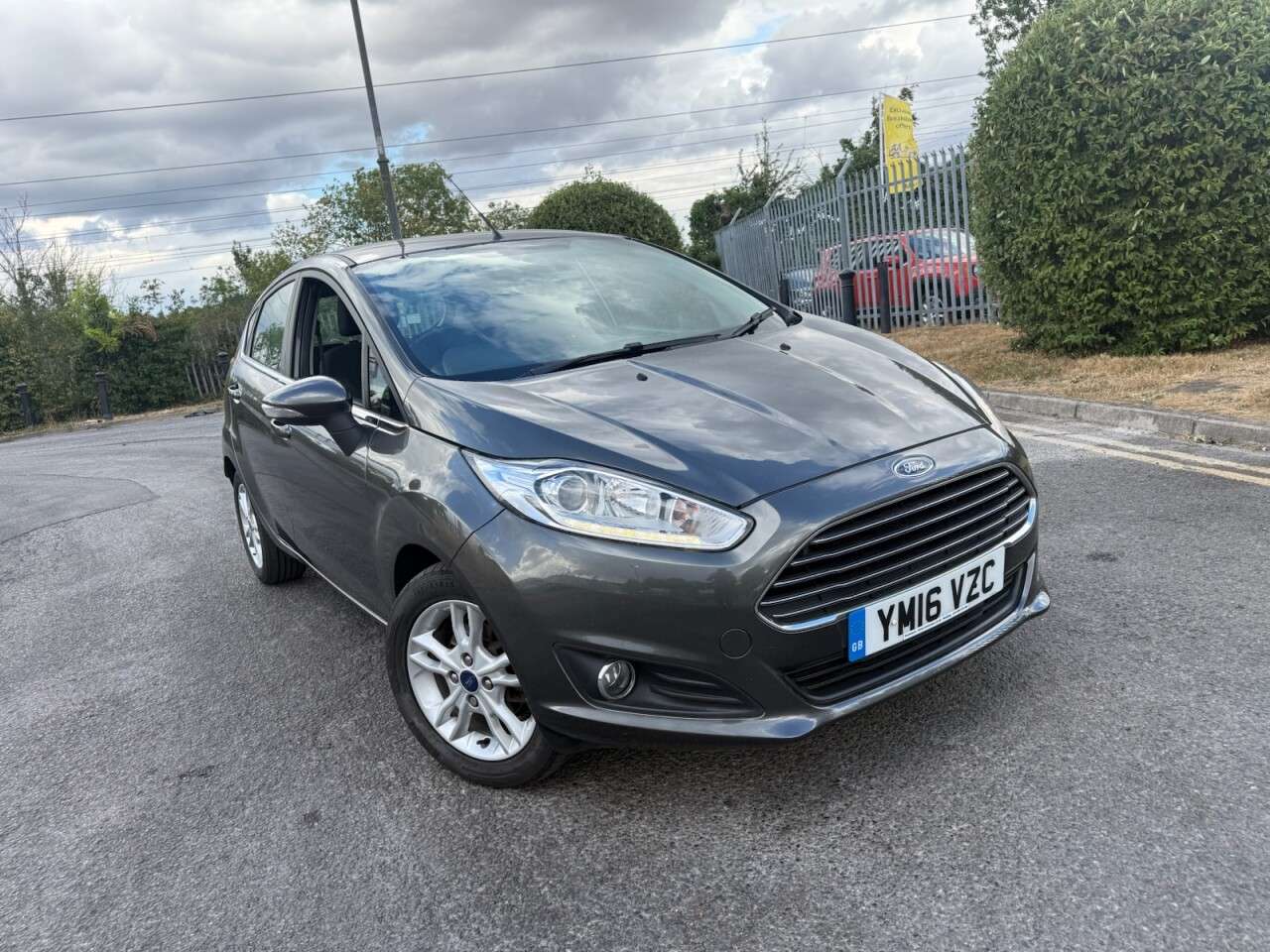 A 2016 FORD FIESTA 1.0T EcoBoost Zetec Hatchback 5dr Petrol Manual Euro 6 (s/s) (100 ps) Econo A 2016 FORD FIESTA 1.0T EcoBoost Zetec Hatchback 5dr Petrol Manual Euro 6 (s/s) (100 ps) Econo