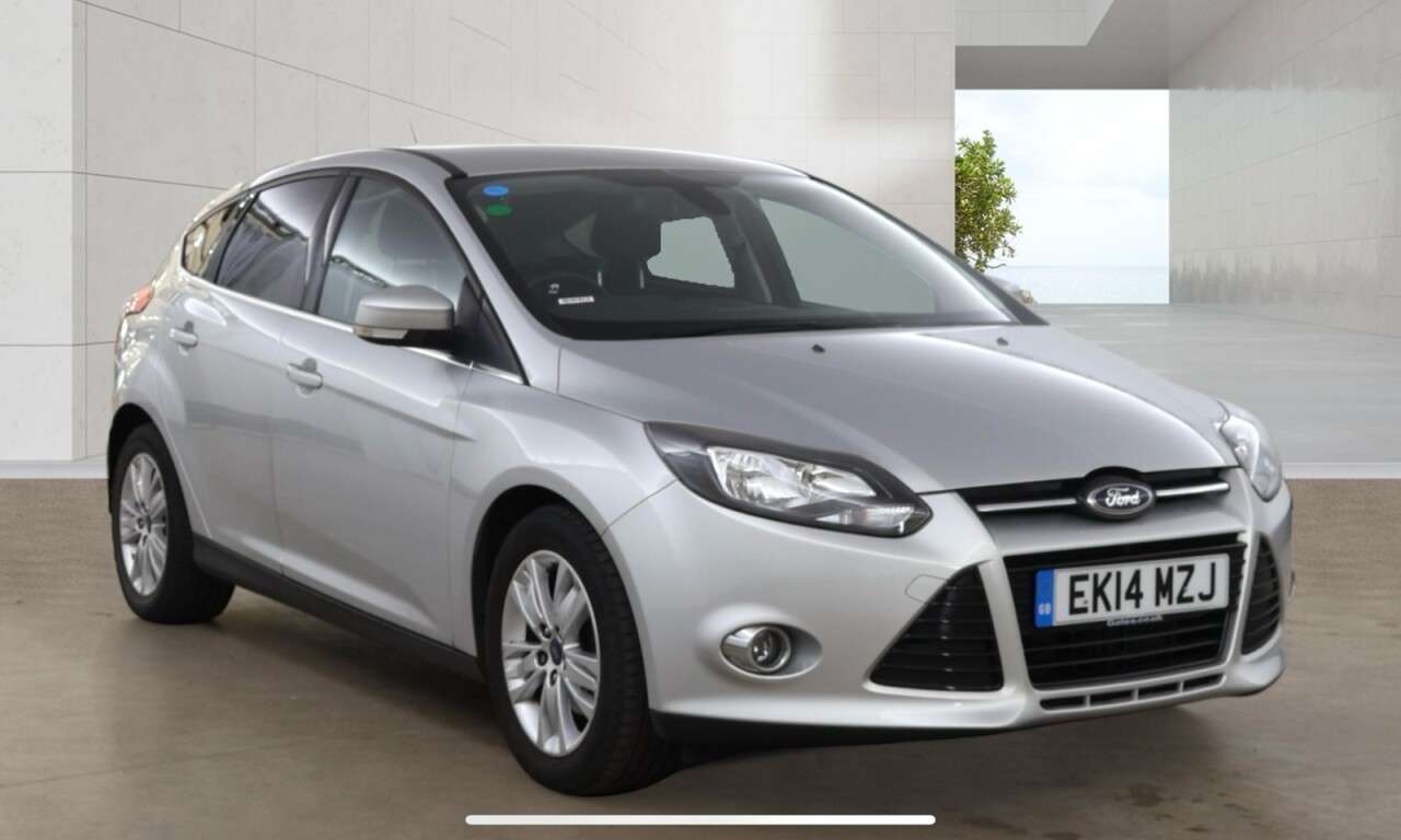 A 2014 FORD FOCUS 1.0T EcoBoost Titanium Navigator Hatchback 5dr Petrol Manual Euro 5 (s/s) ( A 2014 FORD FOCUS 1.0T EcoBoost Titanium Navigator Hatchback 5dr Petrol Manual Euro 5 (s/s) (