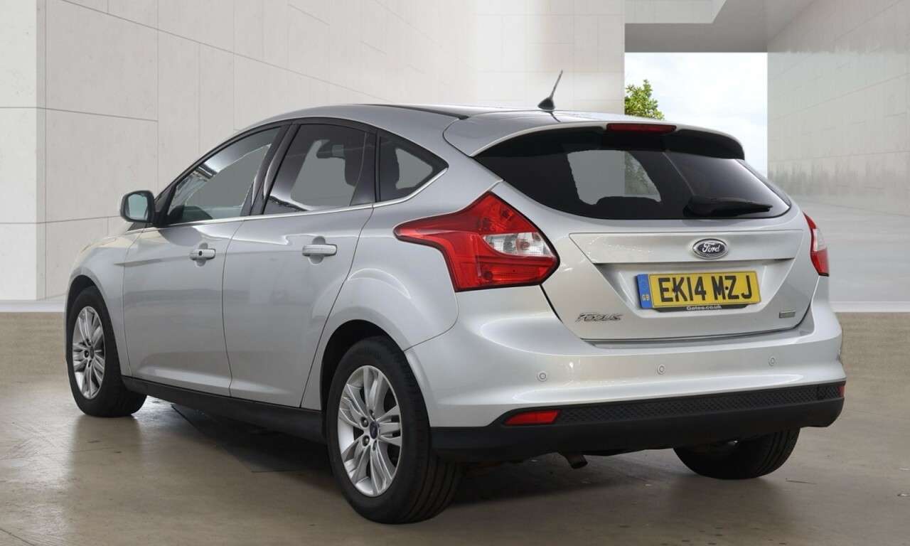A 2014 FORD FOCUS 1.0T EcoBoost Titanium Navigator Hatchback 5dr Petrol Manual Euro 5 (s/s) ( A 2014 FORD FOCUS 1.0T EcoBoost Titanium Navigator Hatchback 5dr Petrol Manual Euro 5 (s/s) (