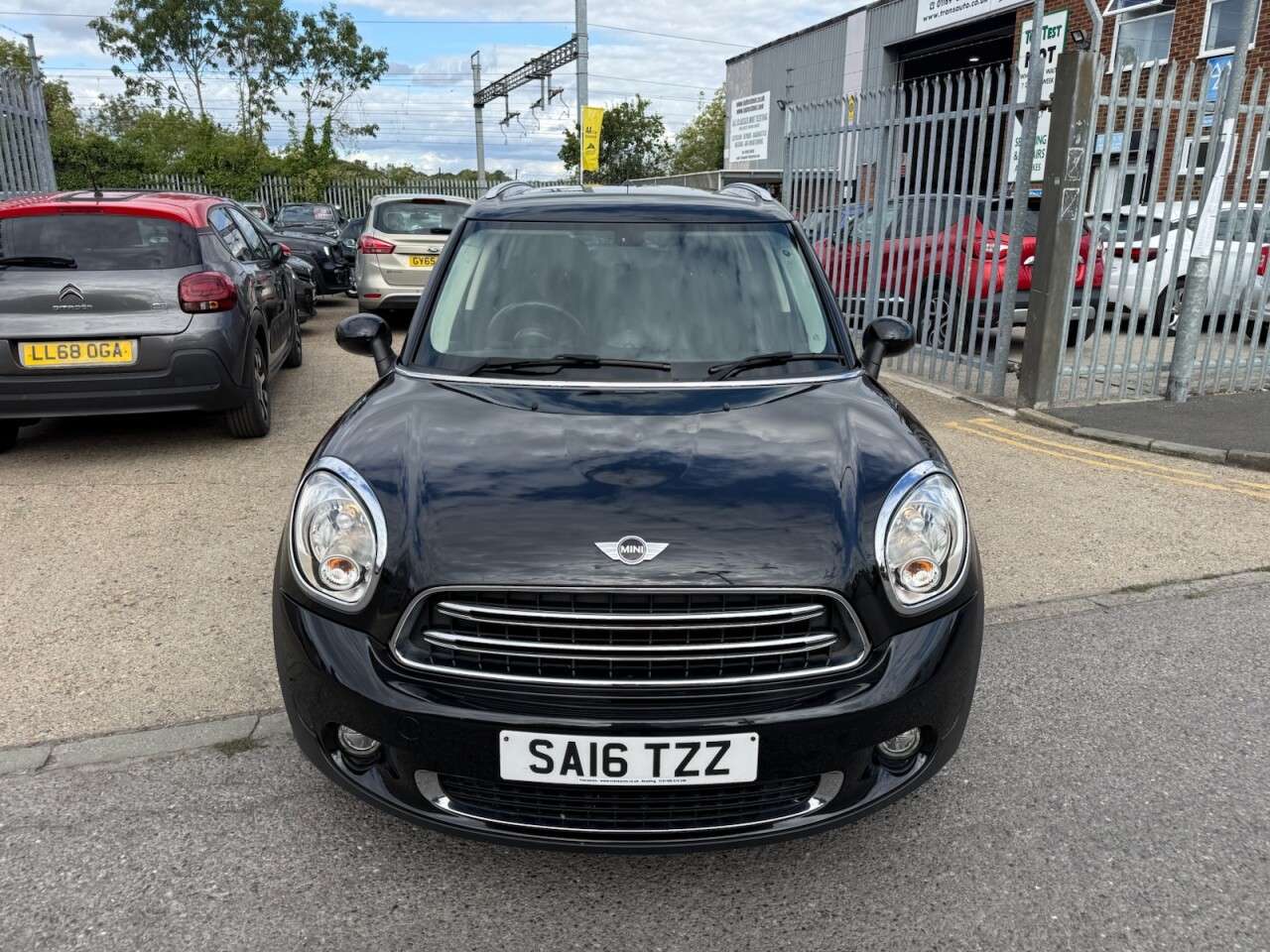 2016 MINI COUNTRYMAN 2016 MINI COUNTRYMAN