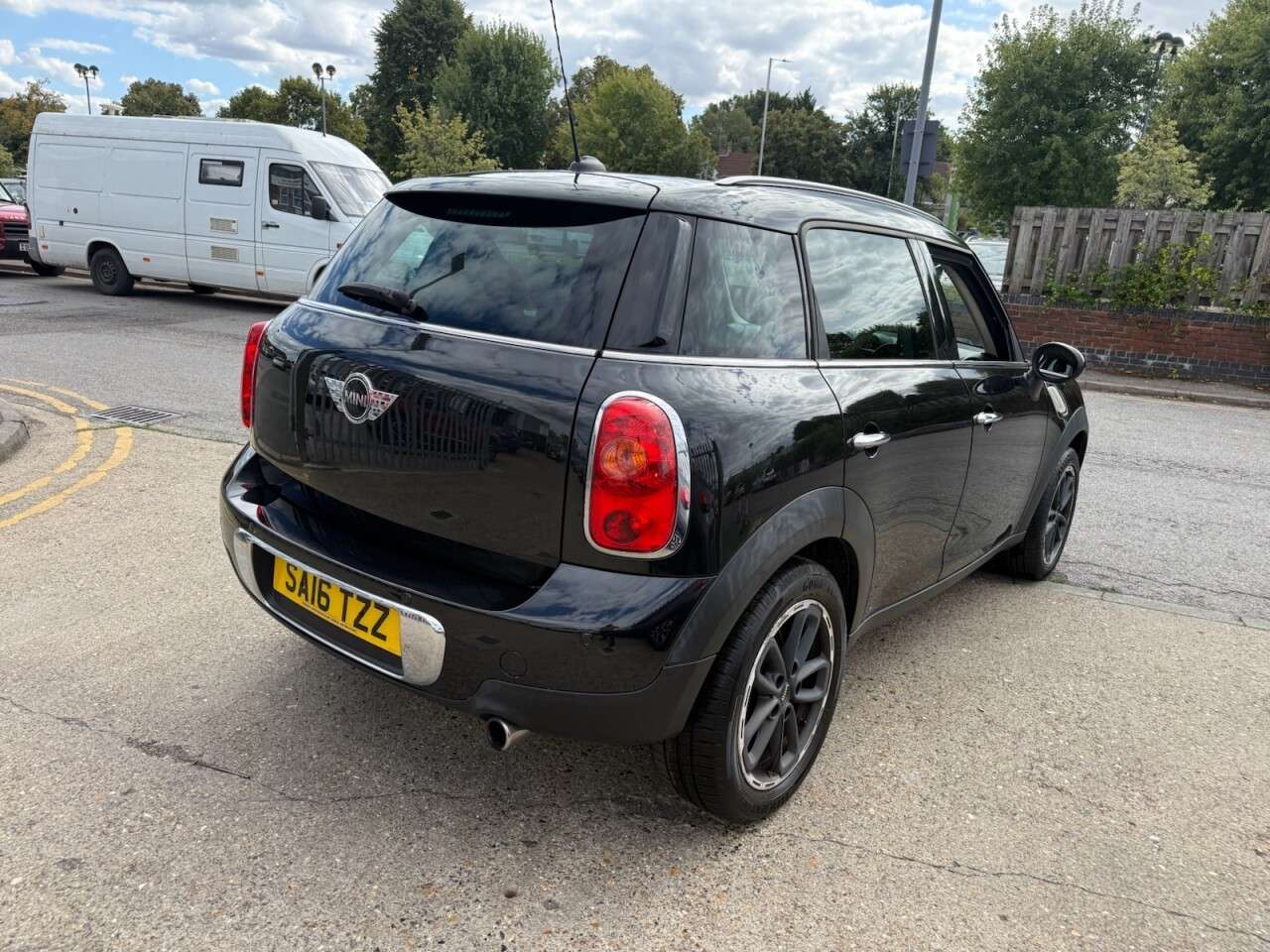 2016 MINI COUNTRYMAN 2016 MINI COUNTRYMAN