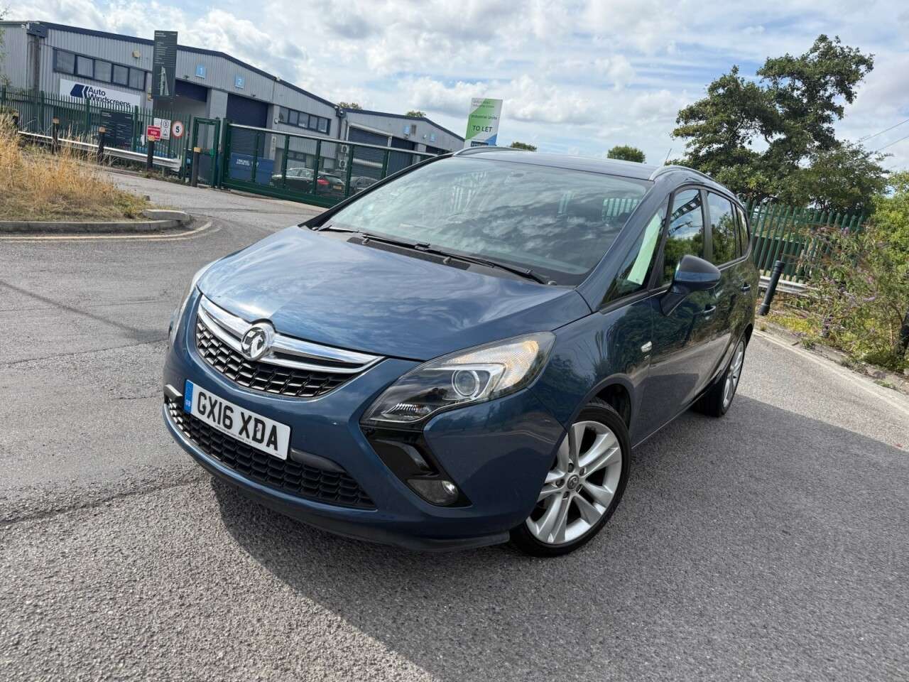 A 2016 VAUXHALL ZAFIRA TOURER 1.4i Turbo SRi MPV 5dr Petrol Auto Euro 6 (140 ps) 7 Seats, Euro 6. A 2016 VAUXHALL ZAFIRA TOURER 1.4i Turbo SRi MPV 5dr Petrol Auto Euro 6 (140 ps) 7 Seats, Euro 6.