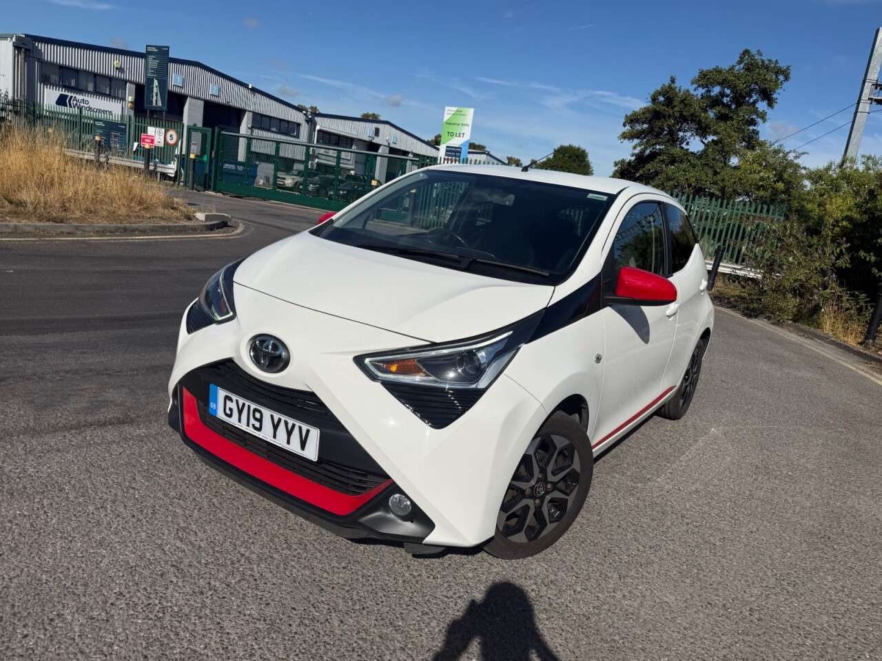 A 2019 TOYOTA AYGO 1.0 VVT-i x-trend Funroof 5dr Petrol x-shift Euro 6 (71 ps) Economical .Hat A 2019 TOYOTA AYGO 1.0 VVT-i x-trend Funroof 5dr Petrol x-shift Euro 6 (71 ps) Economical .Hat