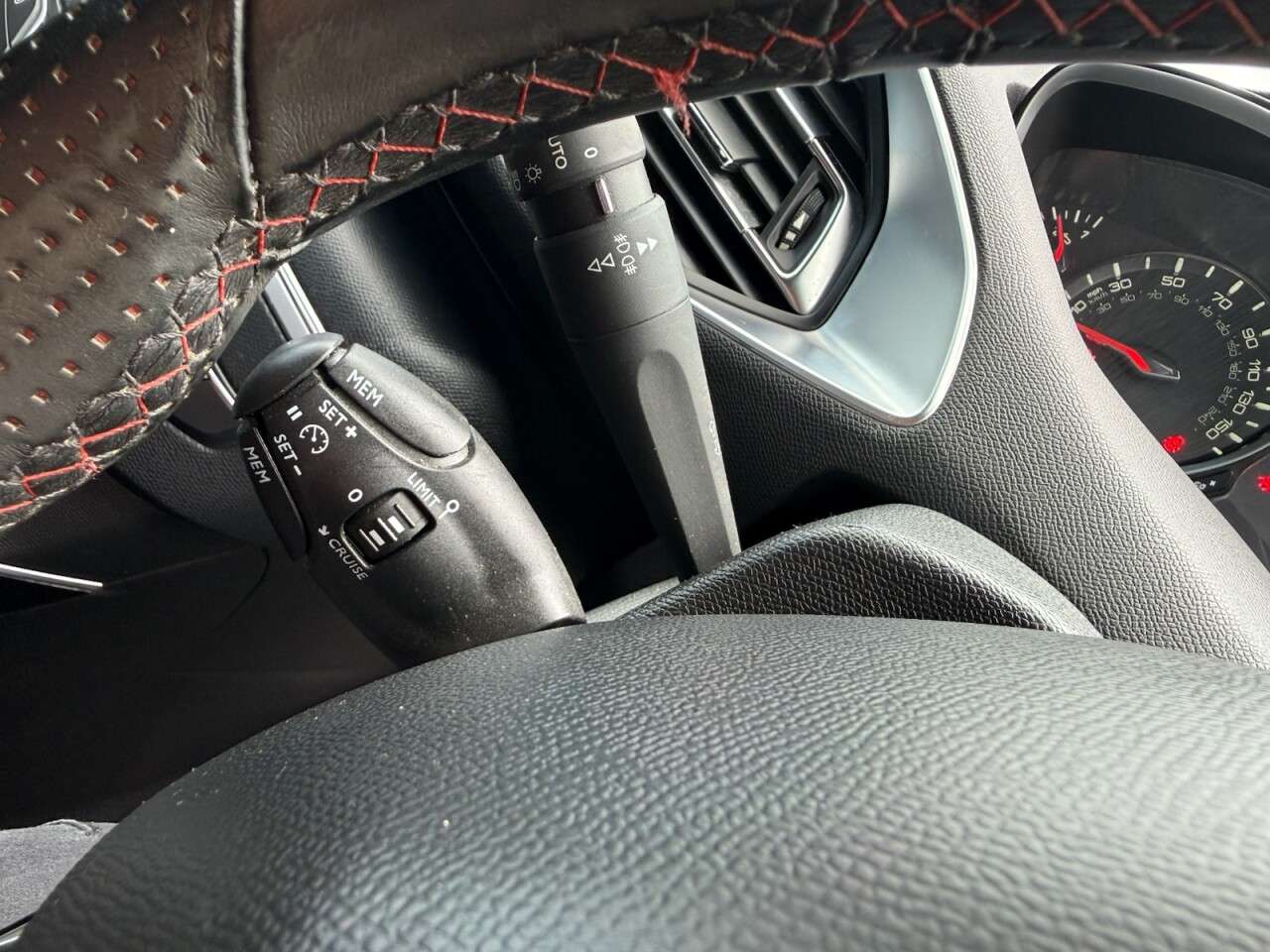 2020 PEUGEOT 308 2020 PEUGEOT 308
