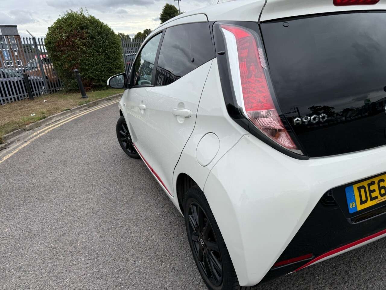 2017 TOYOTA AYGO 2017 TOYOTA AYGO