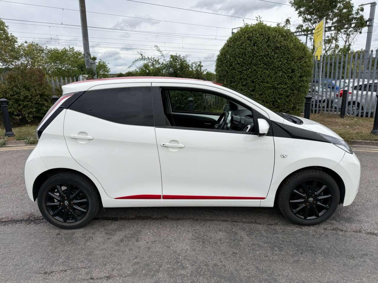 2017 TOYOTA AYGO 2017 TOYOTA AYGO