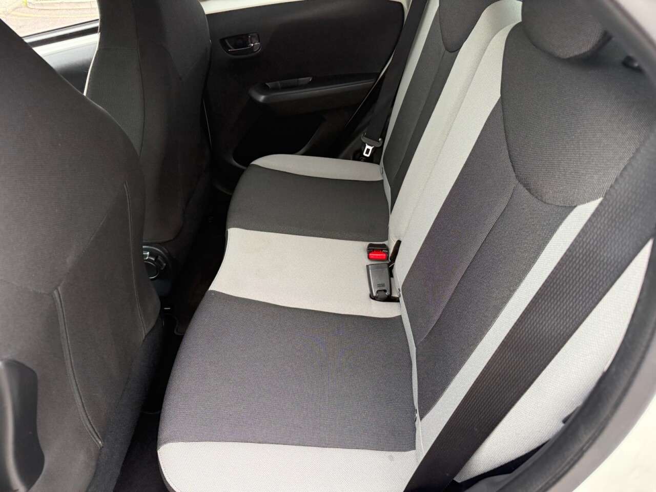 2017 TOYOTA AYGO 2017 TOYOTA AYGO