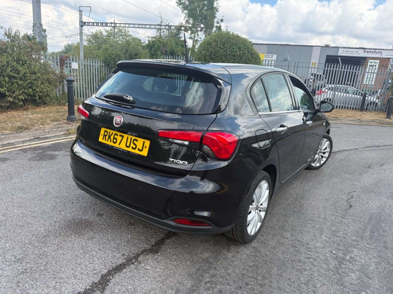 A 2017 FIAT TIPO 1.4 T-Jet Lounge Hatchback 5dr Petrol Manual Euro 6 (s/s) (120 bhp) 12 Mont A 2017 FIAT TIPO 1.4 T-Jet Lounge Hatchback 5dr Petrol Manual Euro 6 (s/s) (120 bhp) 12 Mont