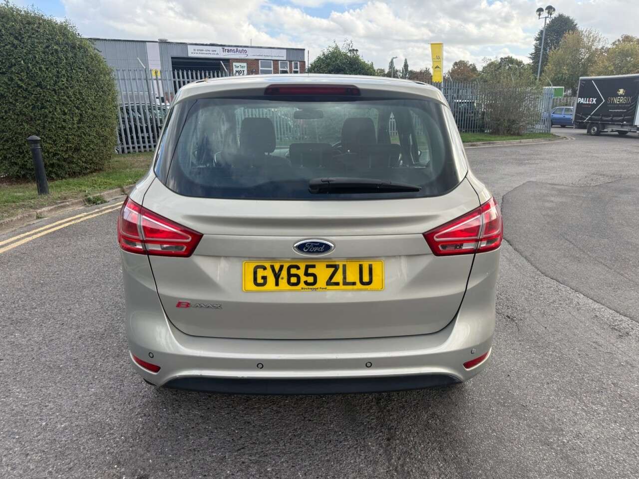 A 2016 FORD B-MAX 1.6 Titanium MPV 5dr Petrol Powershift Euro 5 (105 ps) 12 Months MOT + 6 Mo A 2016 FORD B-MAX 1.6 Titanium MPV 5dr Petrol Powershift Euro 5 (105 ps) 12 Months MOT + 6 Mo