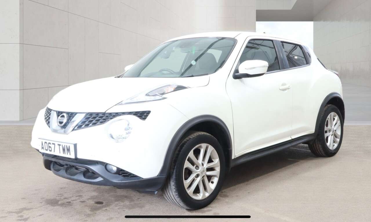 A 2017 NISSAN JUKE 1.2 DIG-T N-Connecta SUV 5dr Petrol Manual Euro 6 (s/s) (115 ps) 12 Months A 2017 NISSAN JUKE 1.2 DIG-T N-Connecta SUV 5dr Petrol Manual Euro 6 (s/s) (115 ps) 12 Months
