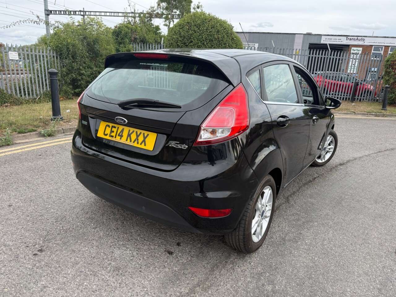 A 2014 FORD FIESTA 1.0T EcoBoost Zetec Hatchback 5dr Petrol Manual Euro 5 (s/s) (100 ps) Econo A 2014 FORD FIESTA 1.0T EcoBoost Zetec Hatchback 5dr Petrol Manual Euro 5 (s/s) (100 ps) Econo