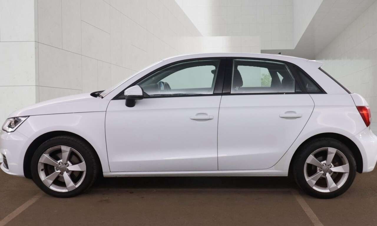 2017 AUDI A1 2017 AUDI A1