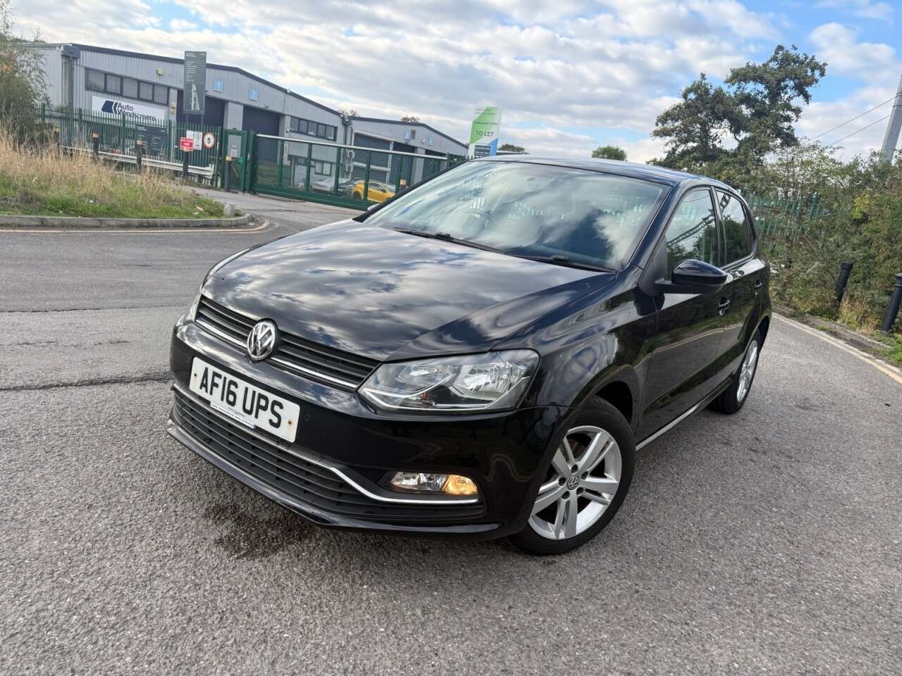 A 2016 VOLKSWAGEN POLO 1.2 TSI BlueMotion Tech Match Hatchback 5dr Petrol Manual Euro 6 (s/s) (90 A 2016 VOLKSWAGEN POLO 1.2 TSI BlueMotion Tech Match Hatchback 5dr Petrol Manual Euro 6 (s/s) (90