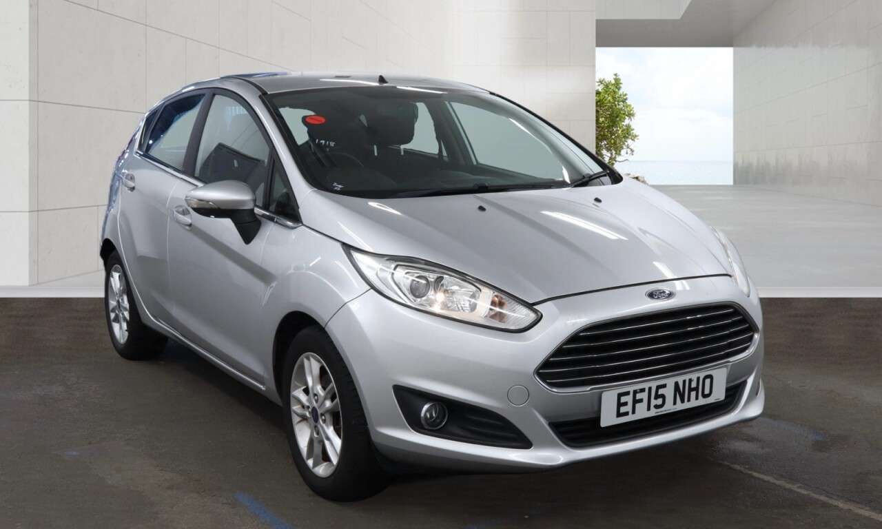A 2015 FORD FIESTA 1.0T EcoBoost Zetec Hatchback 5dr Petrol Powershift Euro 6 (100 ps) Economi A 2015 FORD FIESTA 1.0T EcoBoost Zetec Hatchback 5dr Petrol Powershift Euro 6 (100 ps) Economi