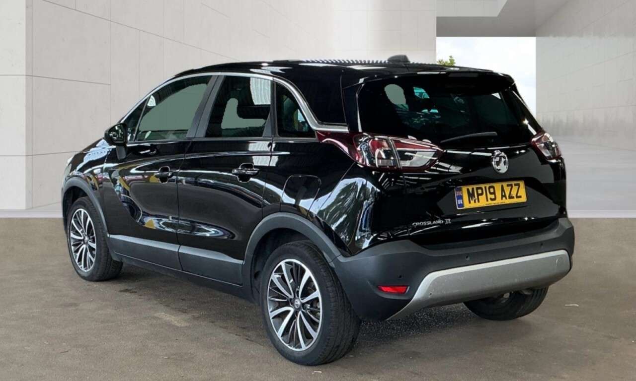 A 2019 VAUXHALL CROSSLAND X 1.2 Turbo GPF Elite Nav SUV 5dr Petrol Auto Euro 6 (s/s) (110 ps) Economica A 2019 VAUXHALL CROSSLAND X 1.2 Turbo GPF Elite Nav SUV 5dr Petrol Auto Euro 6 (s/s) (110 ps) Economica