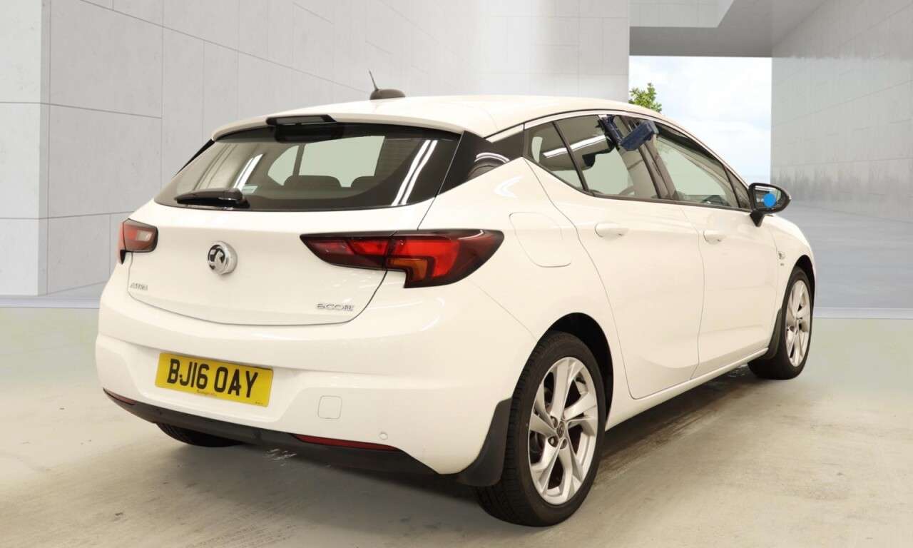 A 2016 VAUXHALL ASTRA 1.0i Turbo ecoFLEX SRi Hatchback 5dr Petrol Manual Euro 6 (s/s) (105 ps) Ec A 2016 VAUXHALL ASTRA 1.0i Turbo ecoFLEX SRi Hatchback 5dr Petrol Manual Euro 6 (s/s) (105 ps) Ec