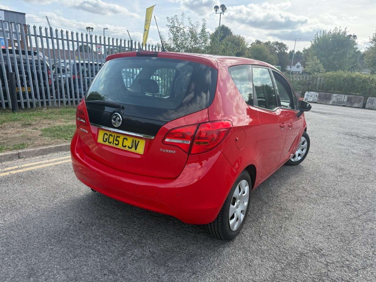 A 2015 VAUXHALL MERIVA 1.4i Turbo Exclusiv MPV 5dr Petrol Auto Euro 6 (120 ps) Economical .Hatchba A 2015 VAUXHALL MERIVA 1.4i Turbo Exclusiv MPV 5dr Petrol Auto Euro 6 (120 ps) Economical .Hatchba