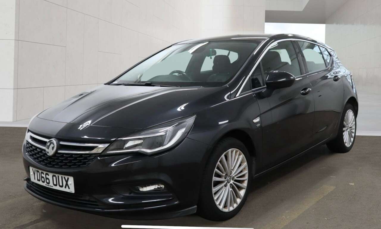A 2016 VAUXHALL ASTRA 1.4i Turbo Elite Nav Hatchback 5dr Petrol Manual Euro 6 (150 ps) Economical A 2016 VAUXHALL ASTRA 1.4i Turbo Elite Nav Hatchback 5dr Petrol Manual Euro 6 (150 ps) Economical