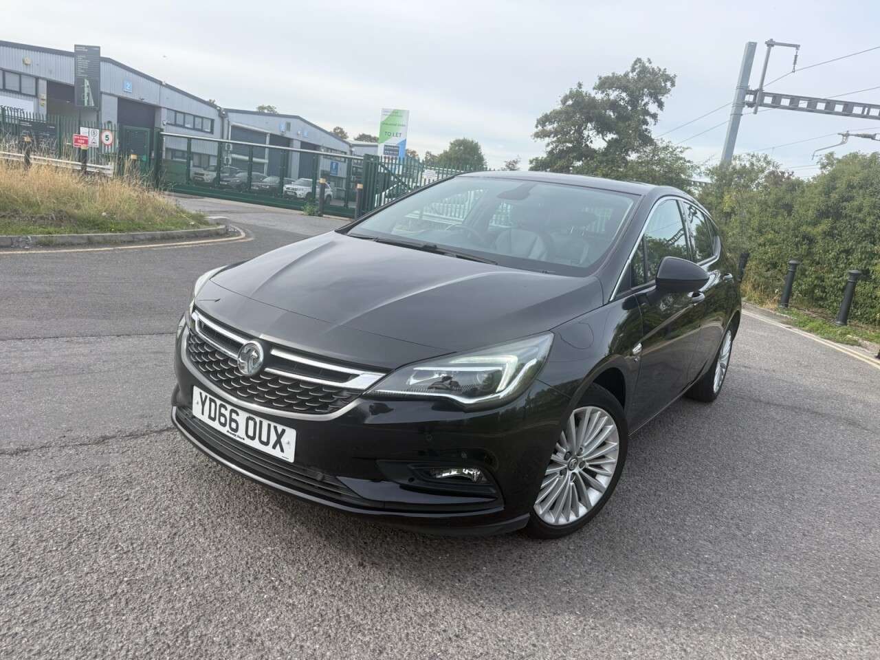 A 2016 VAUXHALL ASTRA 1.4i Turbo Elite Nav Hatchback 5dr Petrol Manual Euro 6 (150 ps) Economical A 2016 VAUXHALL ASTRA 1.4i Turbo Elite Nav Hatchback 5dr Petrol Manual Euro 6 (150 ps) Economical
