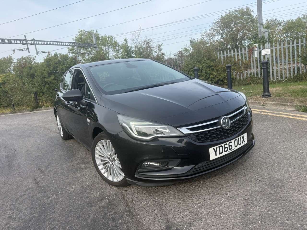 A 2016 VAUXHALL ASTRA 1.4i Turbo Elite Nav Hatchback 5dr Petrol Manual Euro 6 (150 ps) Economical A 2016 VAUXHALL ASTRA 1.4i Turbo Elite Nav Hatchback 5dr Petrol Manual Euro 6 (150 ps) Economical