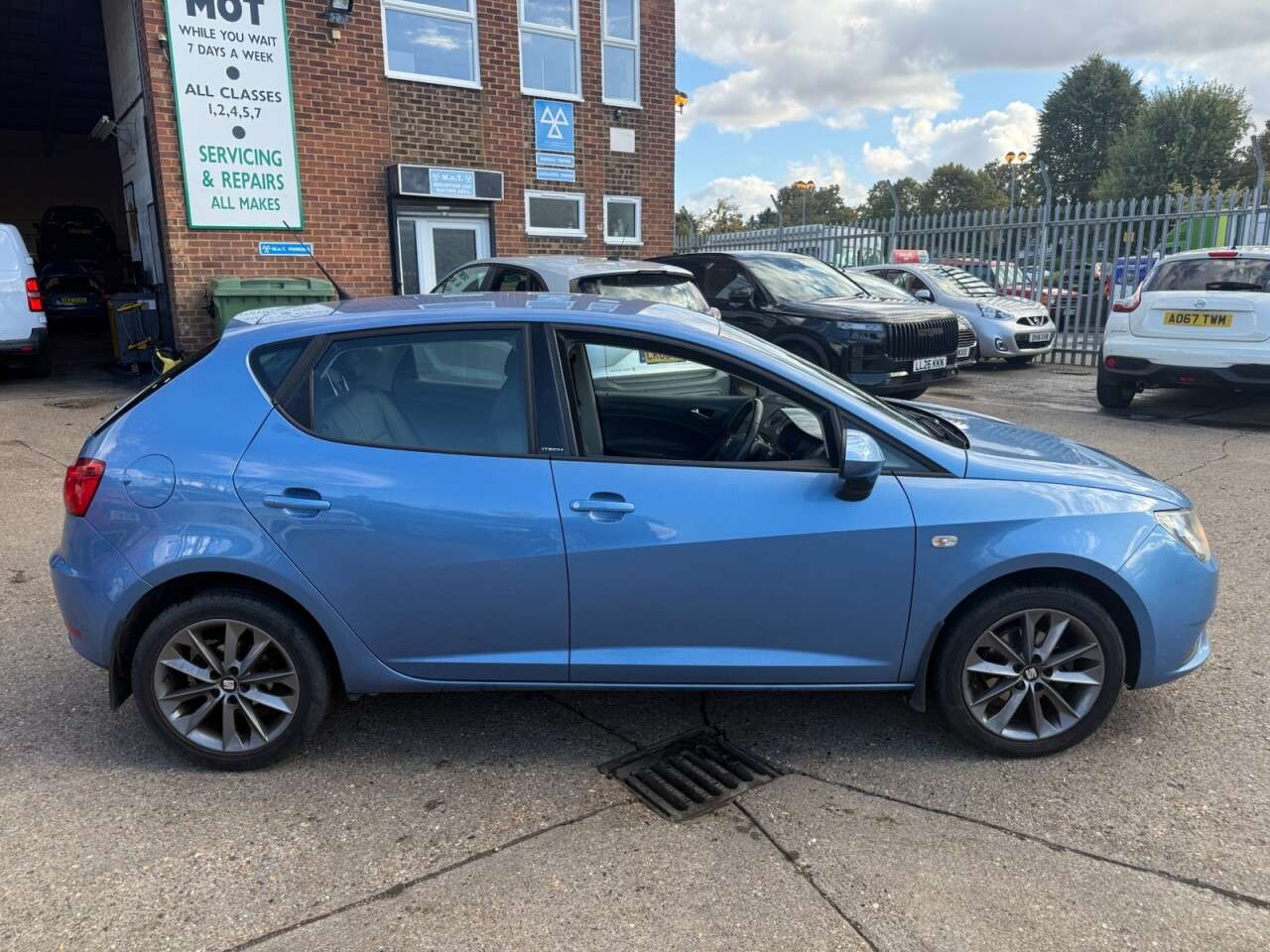 A 2014 SEAT IBIZA 1.2 TSI I TECH Hatchback 5dr Petrol Manual Euro 5 (105 ps) 12 Months MOT + A 2014 SEAT IBIZA 1.2 TSI I TECH Hatchback 5dr Petrol Manual Euro 5 (105 ps) 12 Months MOT +