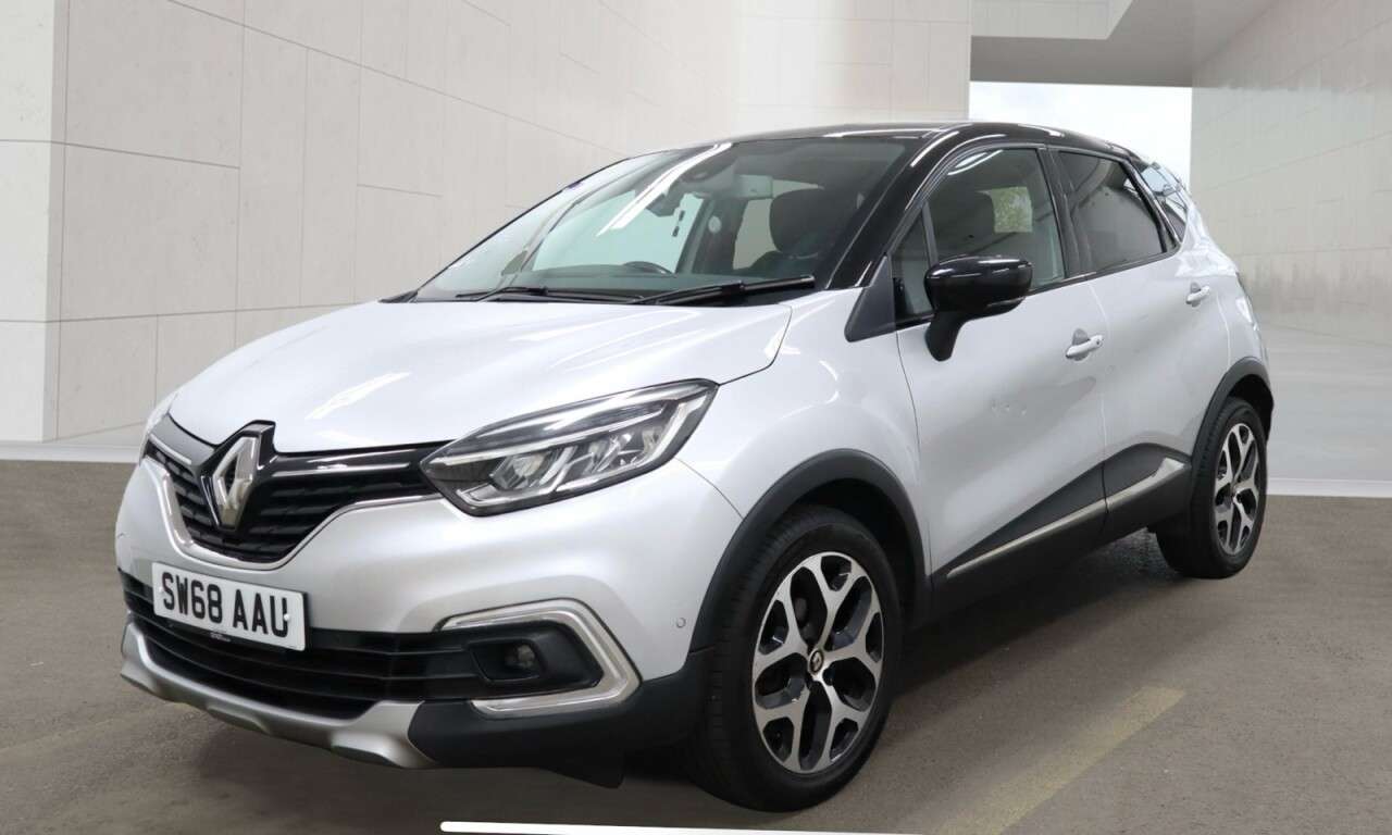 A 2018 RENAULT CAPTUR 0.9 TCe ENERGY GT Line SUV 5dr Petrol Manual Euro 6 (s/s) (90 ps) Economica A 2018 RENAULT CAPTUR 0.9 TCe ENERGY GT Line SUV 5dr Petrol Manual Euro 6 (s/s) (90 ps) Economica