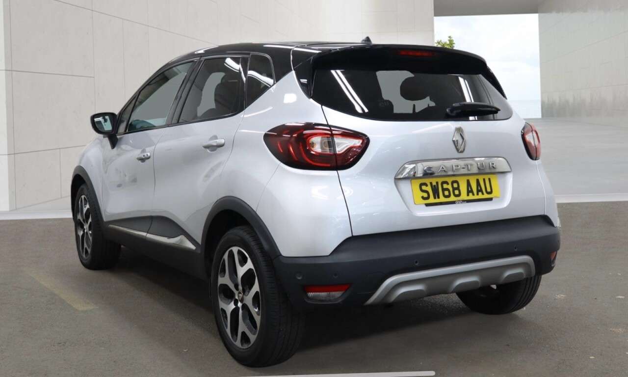 A 2018 RENAULT CAPTUR 0.9 TCe ENERGY GT Line SUV 5dr Petrol Manual Euro 6 (s/s) (90 ps) Economica A 2018 RENAULT CAPTUR 0.9 TCe ENERGY GT Line SUV 5dr Petrol Manual Euro 6 (s/s) (90 ps) Economica