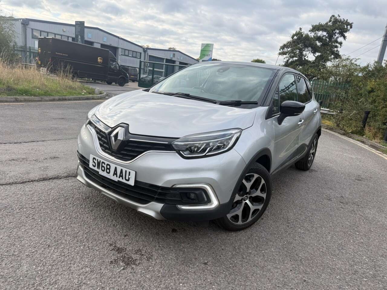 A 2018 RENAULT CAPTUR 0.9 TCe ENERGY GT Line SUV 5dr Petrol Manual Euro 6 (s/s) (90 ps) Economica A 2018 RENAULT CAPTUR 0.9 TCe ENERGY GT Line SUV 5dr Petrol Manual Euro 6 (s/s) (90 ps) Economica
