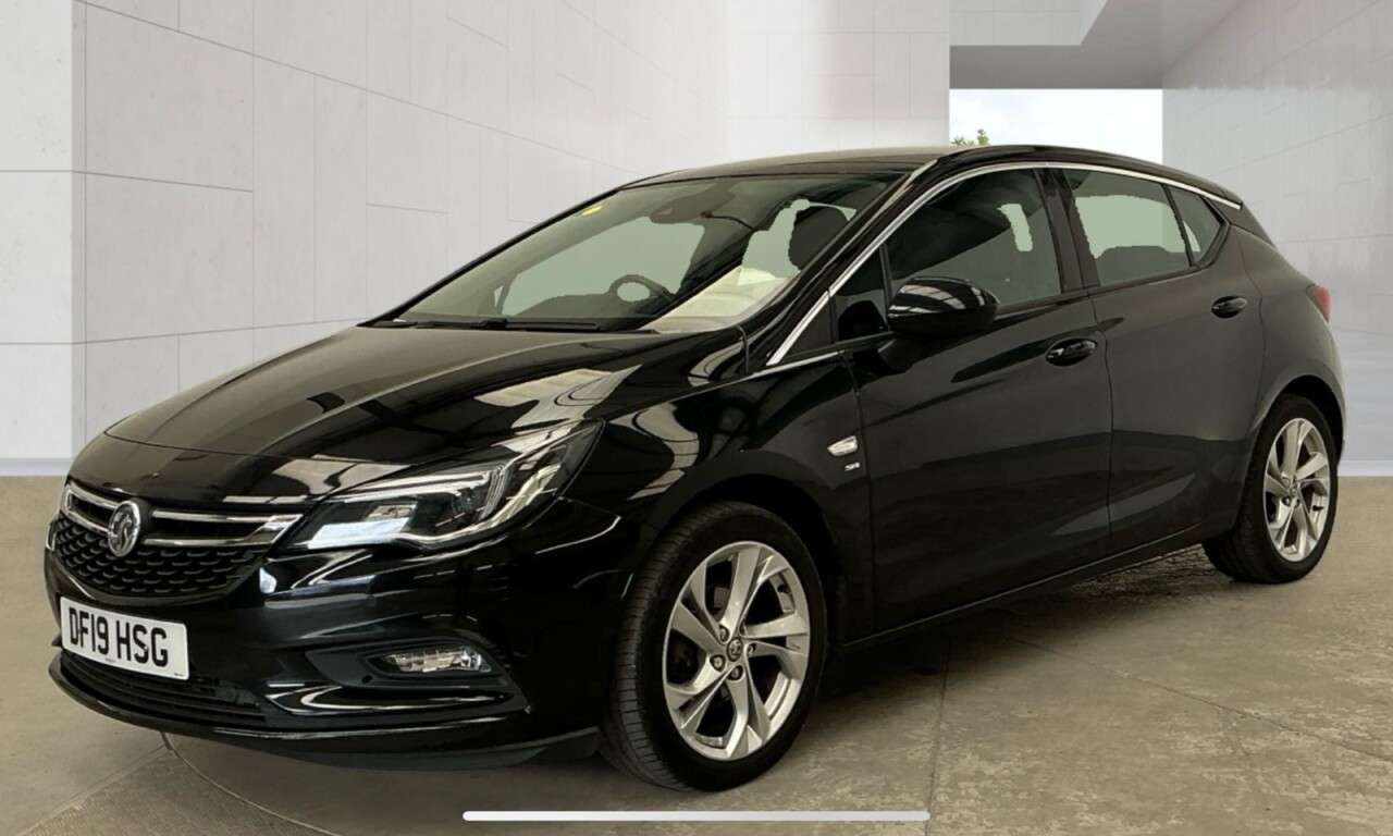 A 2019 VAUXHALL ASTRA 1.4i Turbo GPF SRi Hatchback 5dr Petrol Auto Euro 6 (s/s) (150 ps) Economic A 2019 VAUXHALL ASTRA 1.4i Turbo GPF SRi Hatchback 5dr Petrol Auto Euro 6 (s/s) (150 ps) Economic