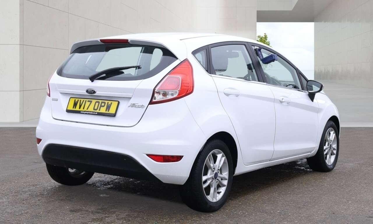 A 2017 FORD FIESTA 1.0T EcoBoost Zetec Hatchback 5dr Petrol Manual Euro 6 (s/s) (100 ps) Econo A 2017 FORD FIESTA 1.0T EcoBoost Zetec Hatchback 5dr Petrol Manual Euro 6 (s/s) (100 ps) Econo
