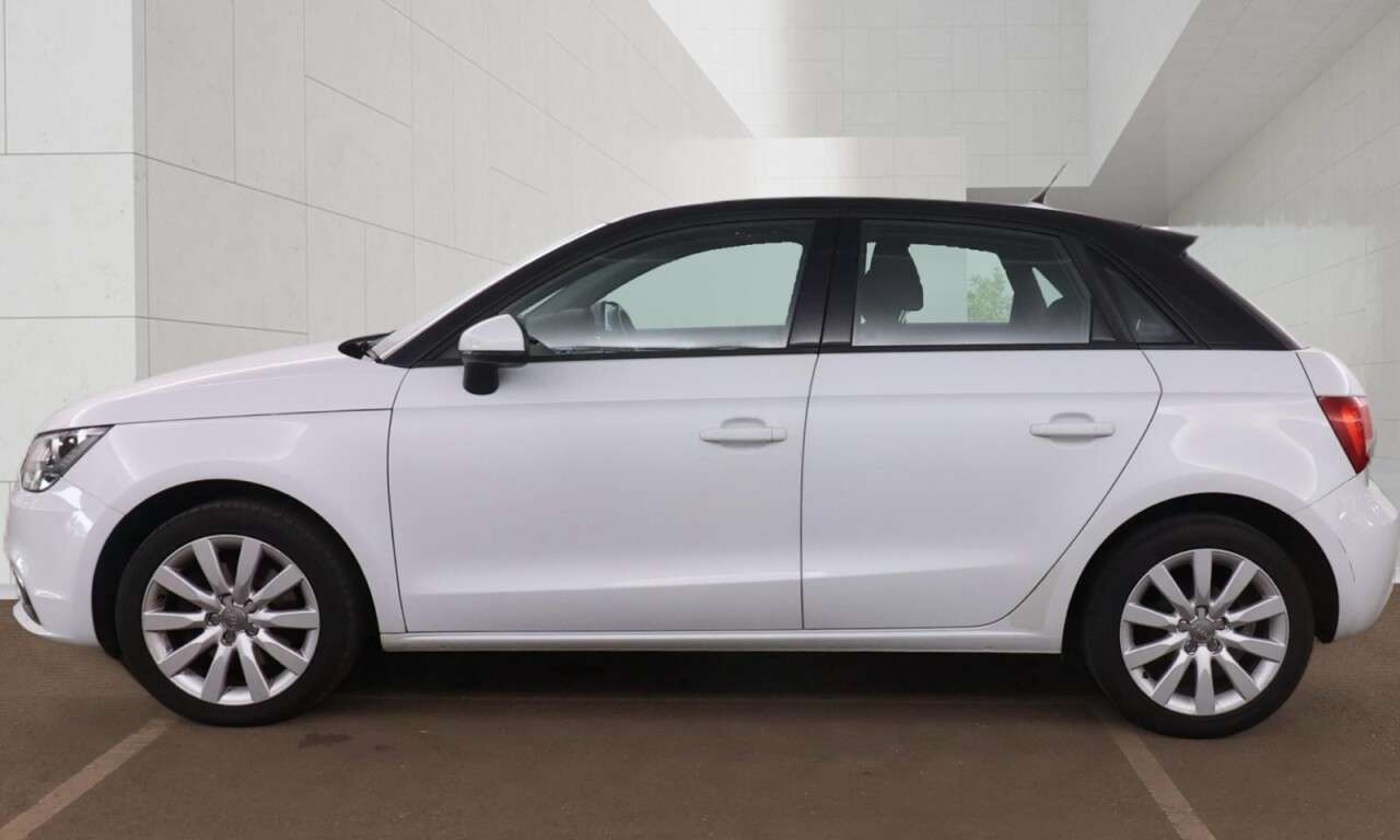 2014 AUDI A1 2014 AUDI A1