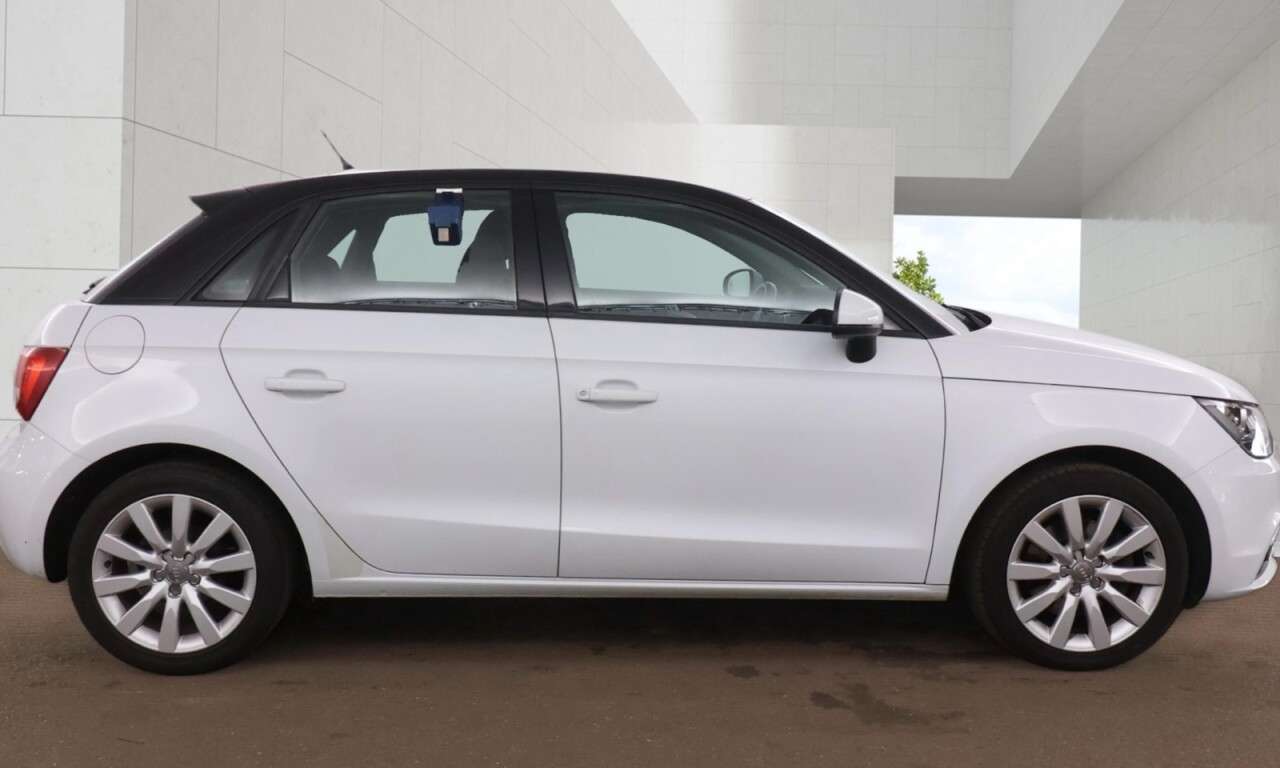 2014 AUDI A1 2014 AUDI A1