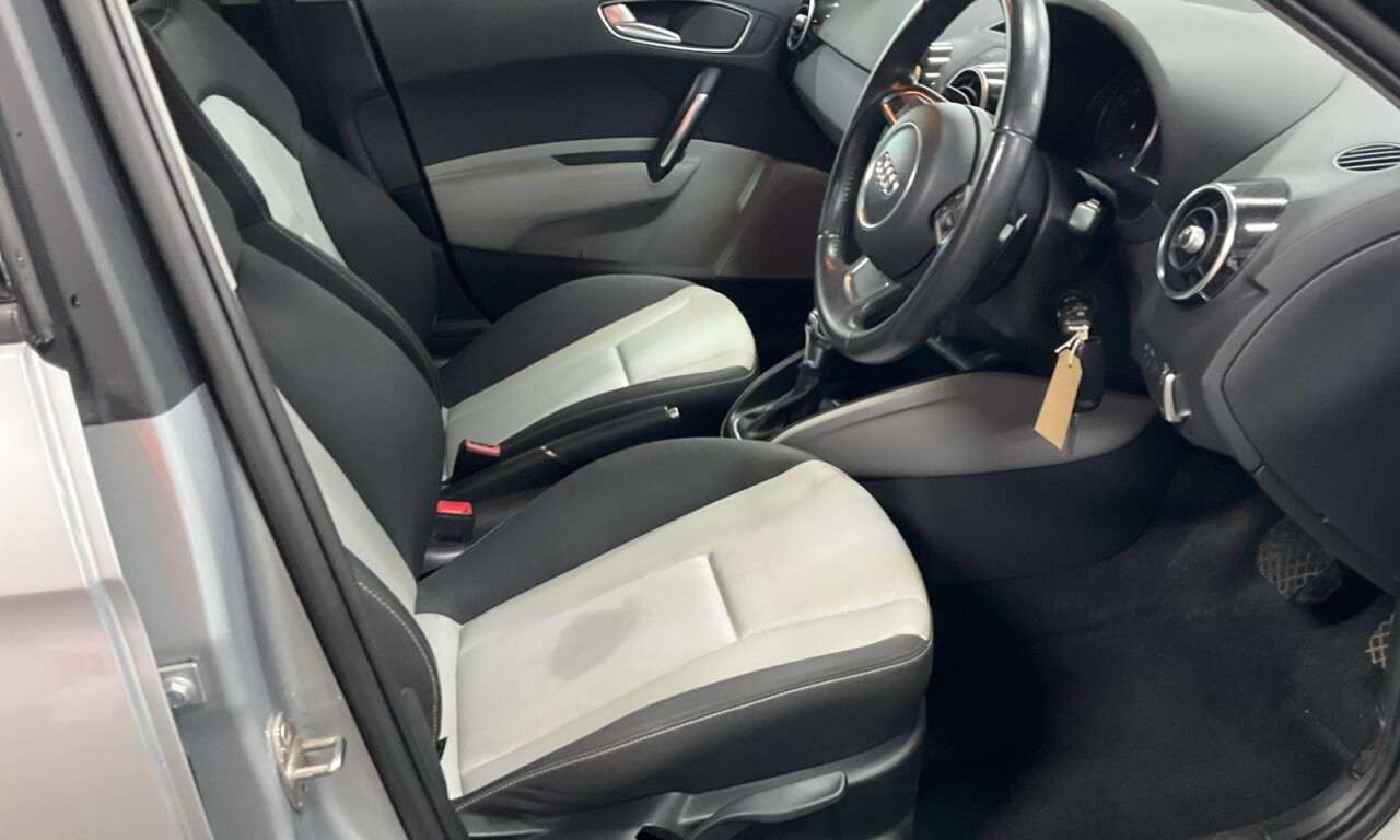 2014 AUDI A1 2014 AUDI A1
