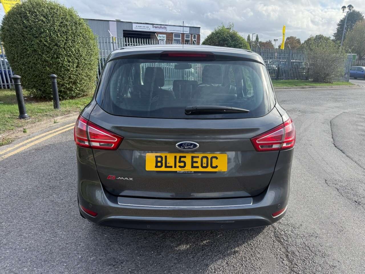 A 2015 FORD B-MAX 1.6 Titanium MPV 5dr Petrol Powershift Euro 5 (105 ps) 12 Months MOT + 6 Mo A 2015 FORD B-MAX 1.6 Titanium MPV 5dr Petrol Powershift Euro 5 (105 ps) 12 Months MOT + 6 Mo