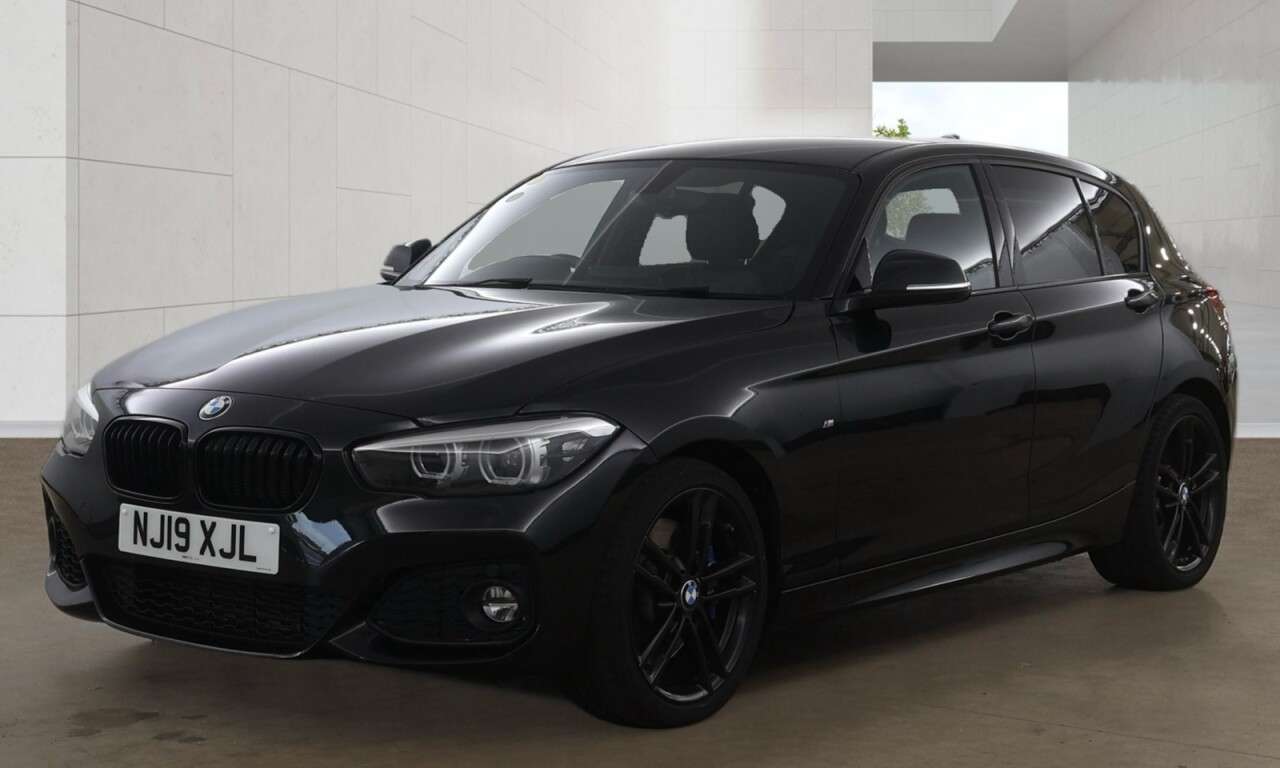 A 2019 BMW 1 SERIES 1.5 118i GPF M Sport Shadow Edition Hatchback 5dr Petrol Manual Euro 6 (s/s A 2019 BMW 1 SERIES 1.5 118i GPF M Sport Shadow Edition Hatchback 5dr Petrol Manual Euro 6 (s/s