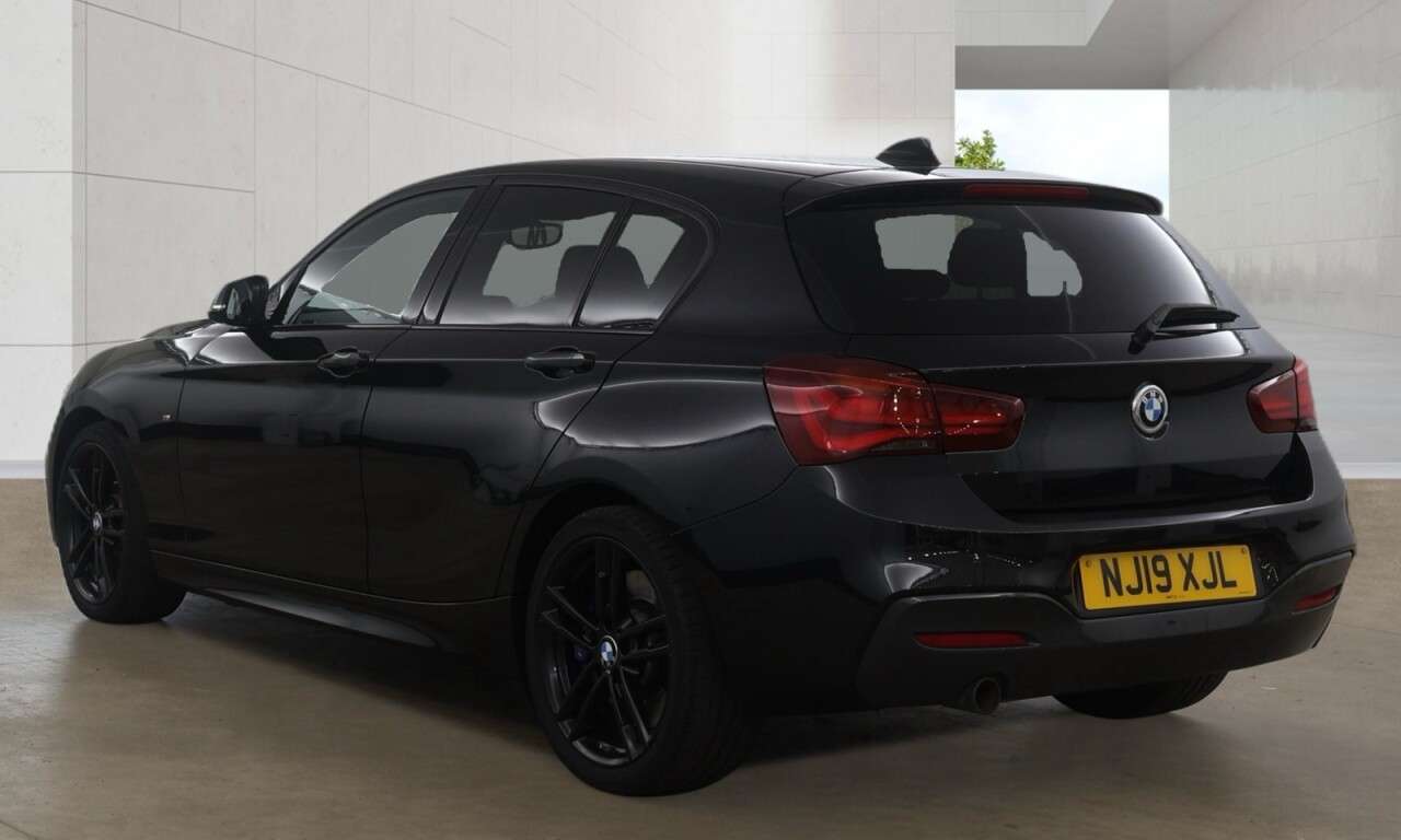 A 2019 BMW 1 SERIES 1.5 118i GPF M Sport Shadow Edition Hatchback 5dr Petrol Manual Euro 6 (s/s A 2019 BMW 1 SERIES 1.5 118i GPF M Sport Shadow Edition Hatchback 5dr Petrol Manual Euro 6 (s/s