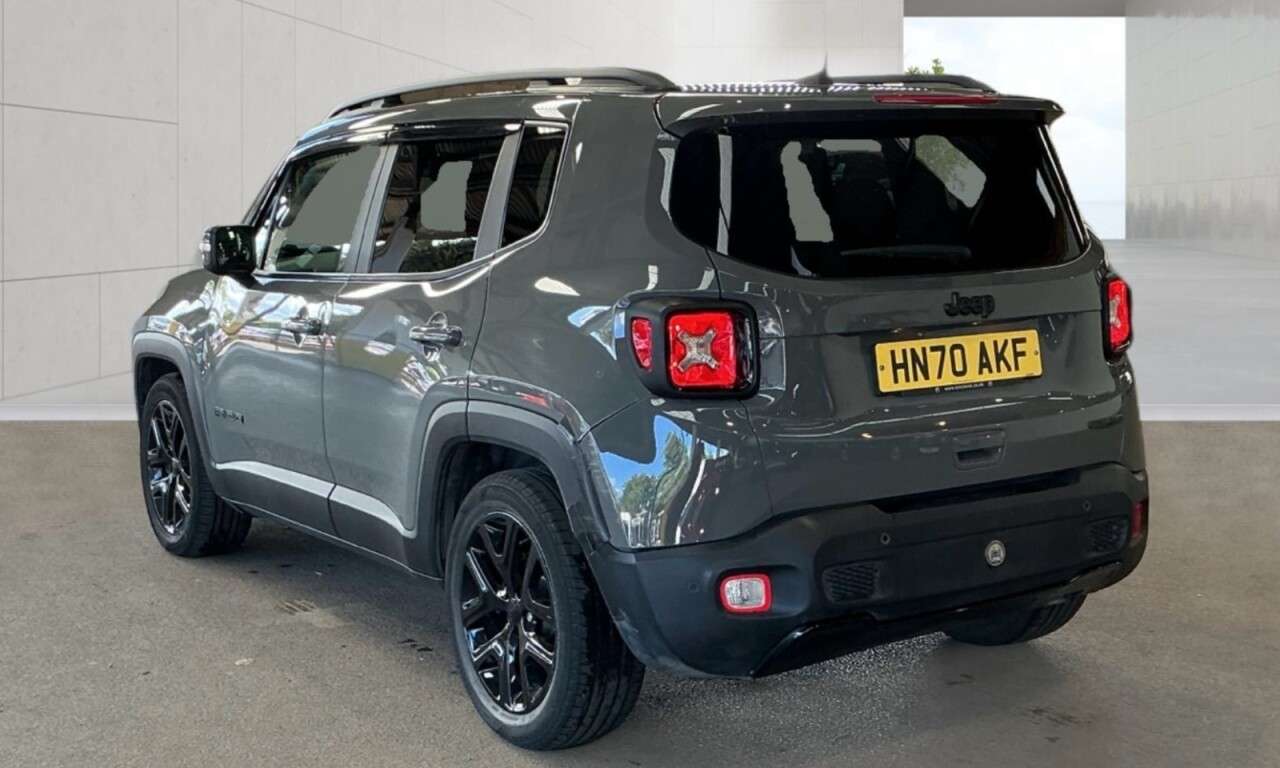 A 2020 JEEP RENEGADE 1.3 GSE T4 Night Eagle SUV 5dr Petrol DDCT Euro 6 (s/s) (150 ps) Navigation A 2020 JEEP RENEGADE 1.3 GSE T4 Night Eagle SUV 5dr Petrol DDCT Euro 6 (s/s) (150 ps) Navigation