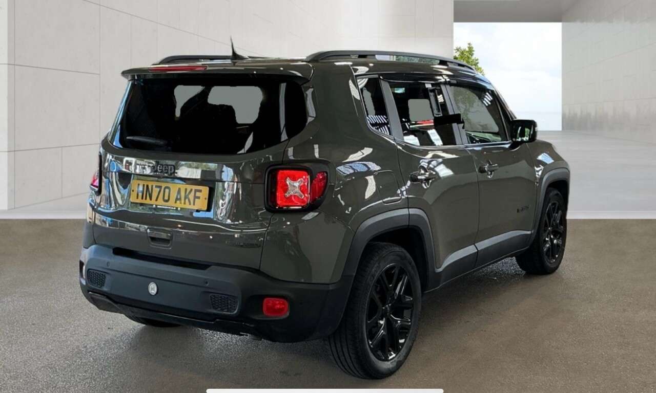 A 2020 JEEP RENEGADE 1.3 GSE T4 Night Eagle SUV 5dr Petrol DDCT Euro 6 (s/s) (150 ps) Navigation A 2020 JEEP RENEGADE 1.3 GSE T4 Night Eagle SUV 5dr Petrol DDCT Euro 6 (s/s) (150 ps) Navigation