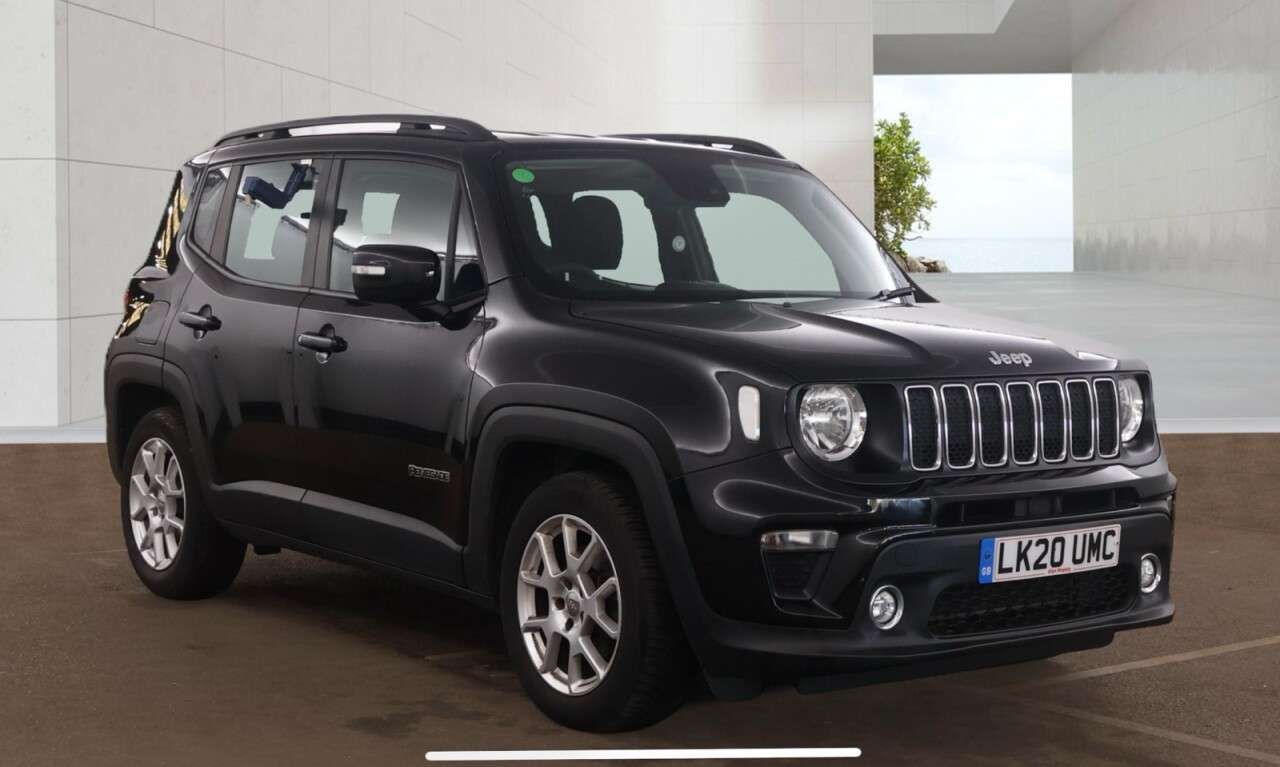 A 2020 JEEP RENEGADE 1.3 GSE T4 Longitude SUV 5dr Petrol DDCT Euro 6 (s/s) (150 ps) Euro 6, Navi A 2020 JEEP RENEGADE 1.3 GSE T4 Longitude SUV 5dr Petrol DDCT Euro 6 (s/s) (150 ps) Euro 6, Navi