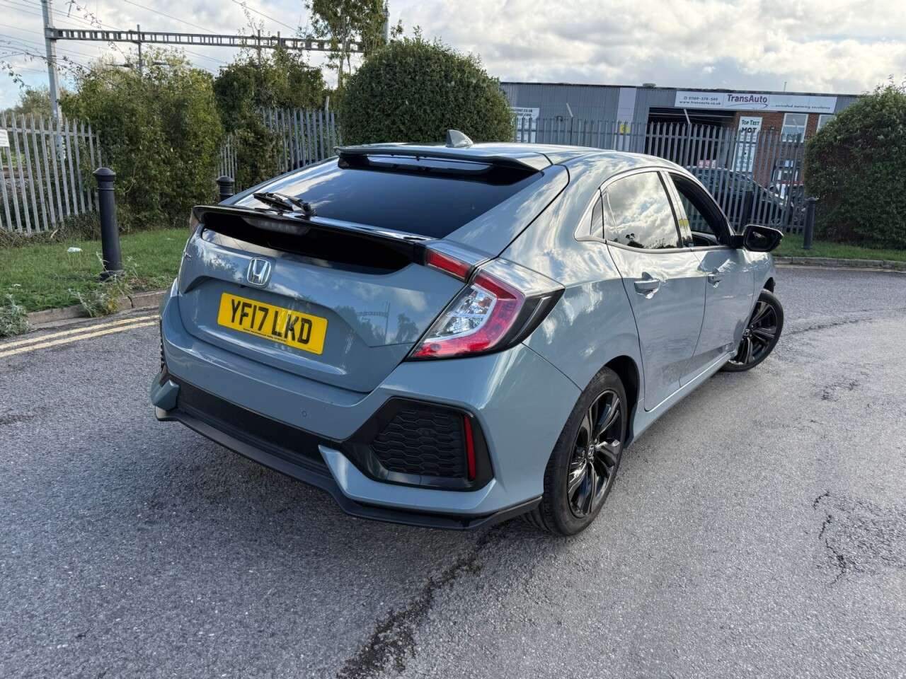 A 2017 HONDA CIVIC 1.0 VTEC Turbo EX Hatchback 5dr Petrol Manual Euro 6 (s/s) (129 ps) Euro 6, A 2017 HONDA CIVIC 1.0 VTEC Turbo EX Hatchback 5dr Petrol Manual Euro 6 (s/s) (129 ps) Euro 6,