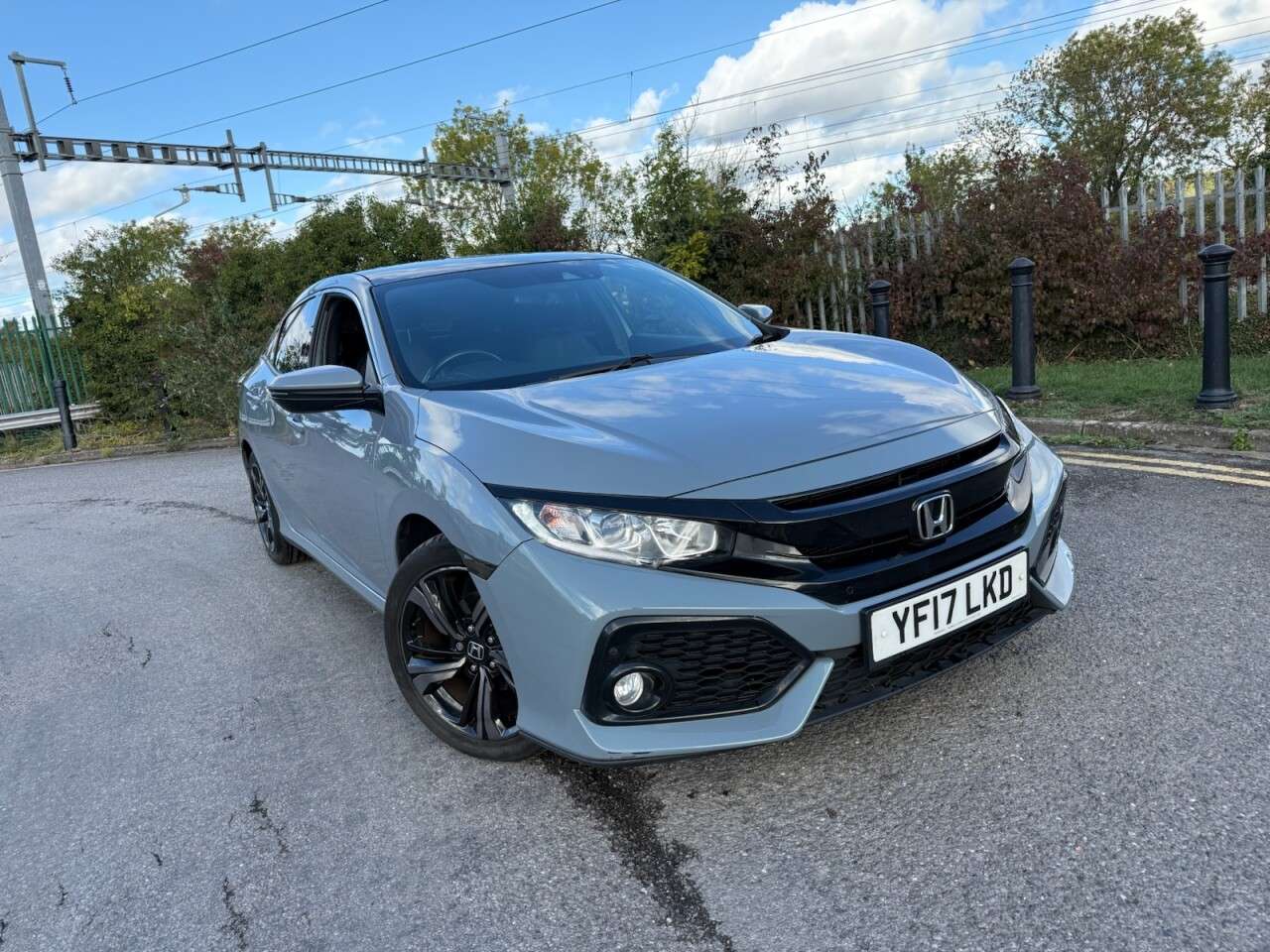 A 2017 HONDA CIVIC 1.0 VTEC Turbo EX Hatchback 5dr Petrol Manual Euro 6 (s/s) (129 ps) Euro 6, A 2017 HONDA CIVIC 1.0 VTEC Turbo EX Hatchback 5dr Petrol Manual Euro 6 (s/s) (129 ps) Euro 6,