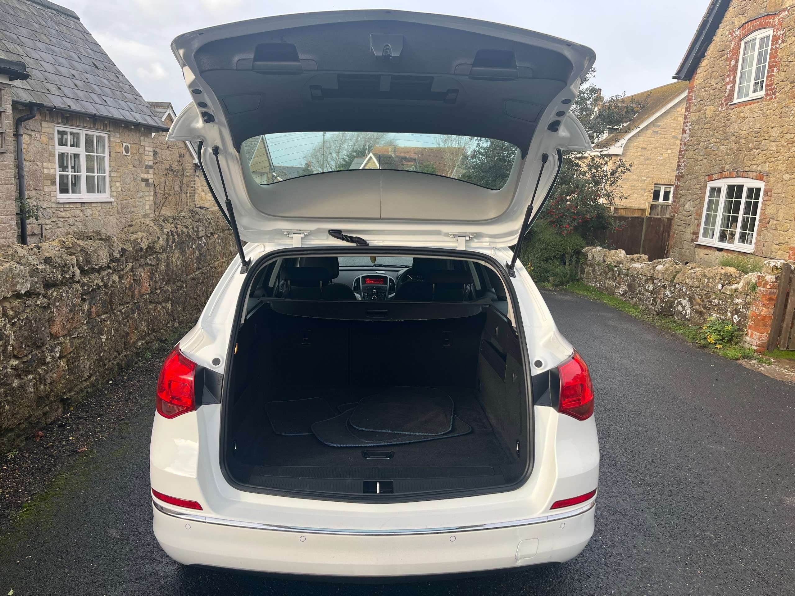 2013 VAUXHALL ASTRA 2013 VAUXHALL ASTRA