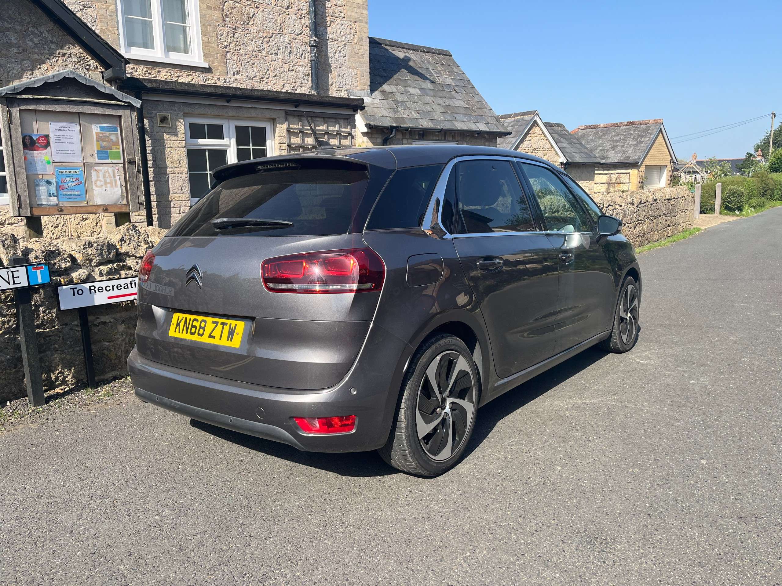 A 2018 CITROEN C4 2.0 BlueHDi Flair MPV 5dr Diesel EAT8 Euro 6 (s/s) (160 ps) A 2018 CITROEN C4 2.0 BlueHDi Flair MPV 5dr Diesel EAT8 Euro 6 (s/s) (160 ps)