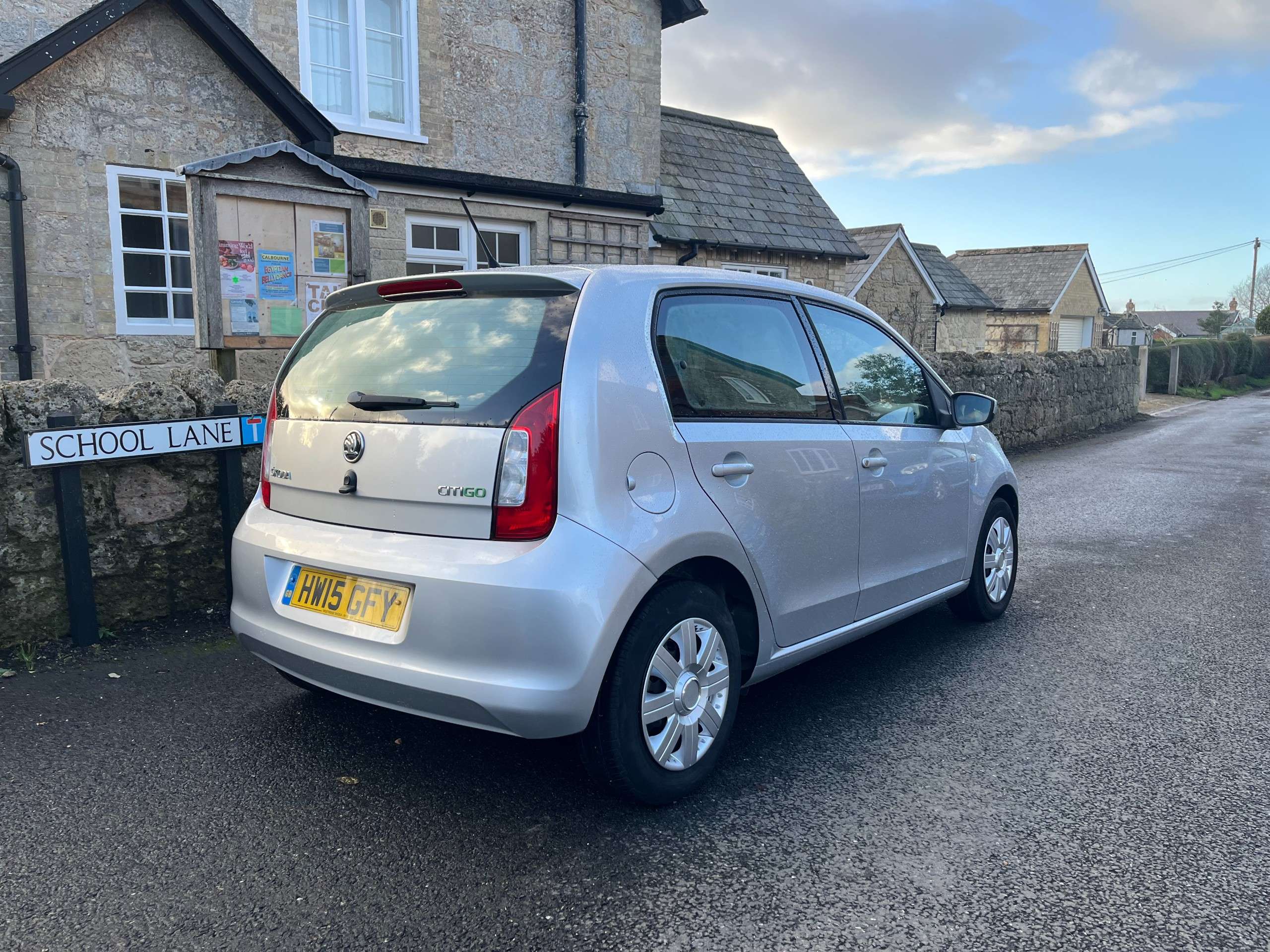 A 2015 SKODA CITIGO 1.0 MPI GreenTech SE Hatchback 5dr Petrol Manual Euro 5 (s/s) (60 ps) A 2015 SKODA CITIGO 1.0 MPI GreenTech SE Hatchback 5dr Petrol Manual Euro 5 (s/s) (60 ps)