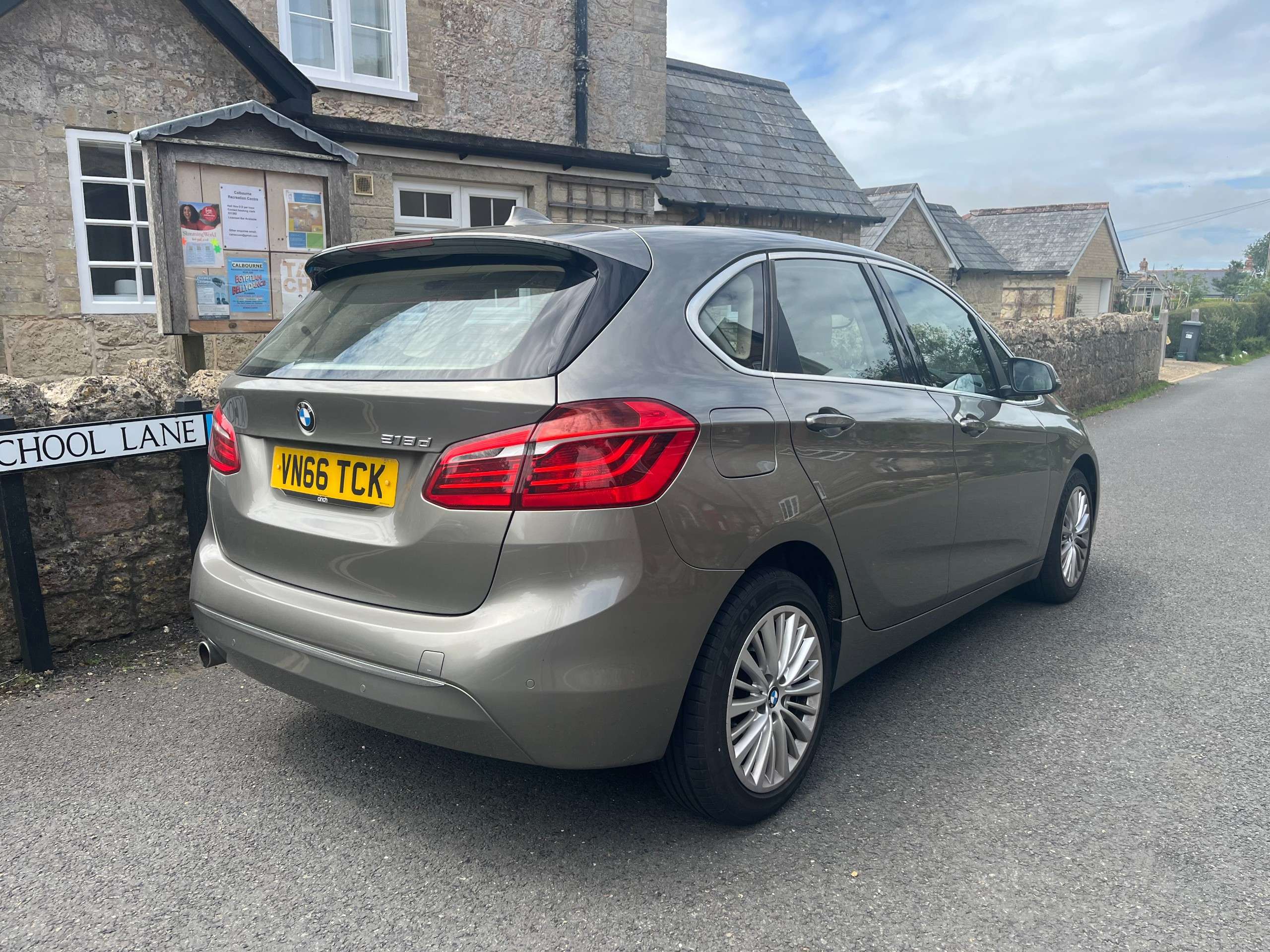 A 2016 BMW 2 SERIES ACTIVE TOURER 2.0 218d Luxury MPV 5dr Diesel Auto Euro 6 (s/s) (150 ps) A 2016 BMW 2 SERIES ACTIVE TOURER 2.0 218d Luxury MPV 5dr Diesel Auto Euro 6 (s/s) (150 ps)