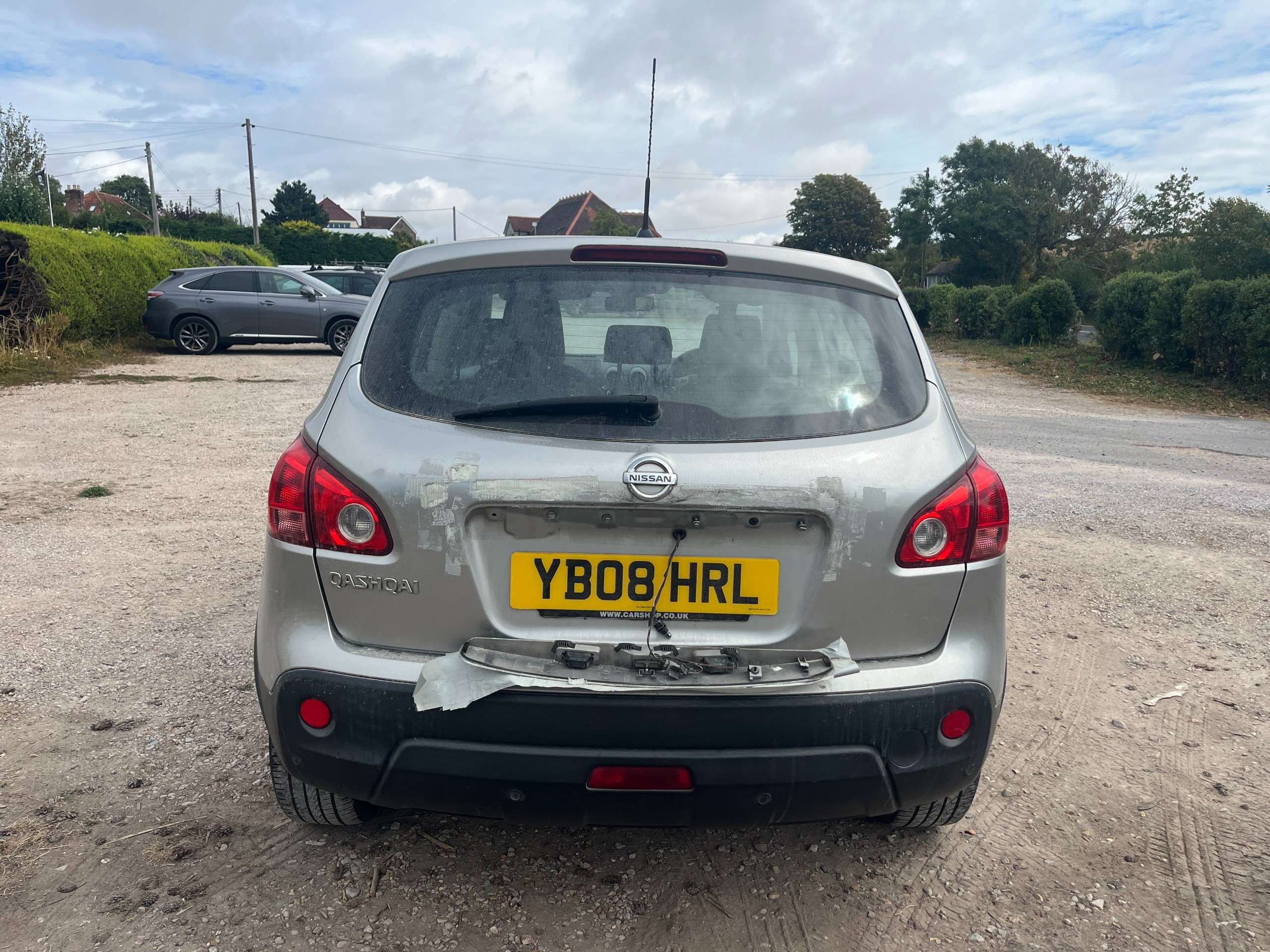 A 2008 NISSAN QASHQAI 1.6 Acenta Hatchback 5dr Petrol Manual 2WD (159 g/km, 113 bhp) A 2008 NISSAN QASHQAI 1.6 Acenta Hatchback 5dr Petrol Manual 2WD (159 g/km, 113 bhp)
