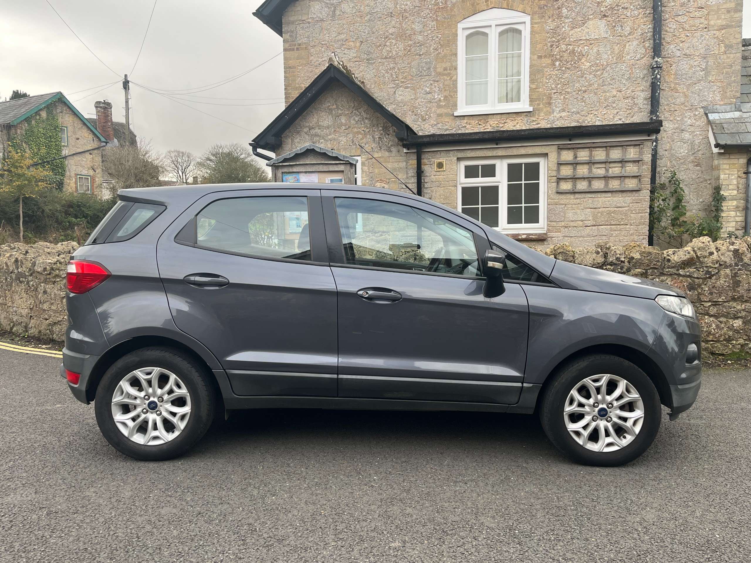 2017 FORD ECOSPORT 2017 FORD ECOSPORT