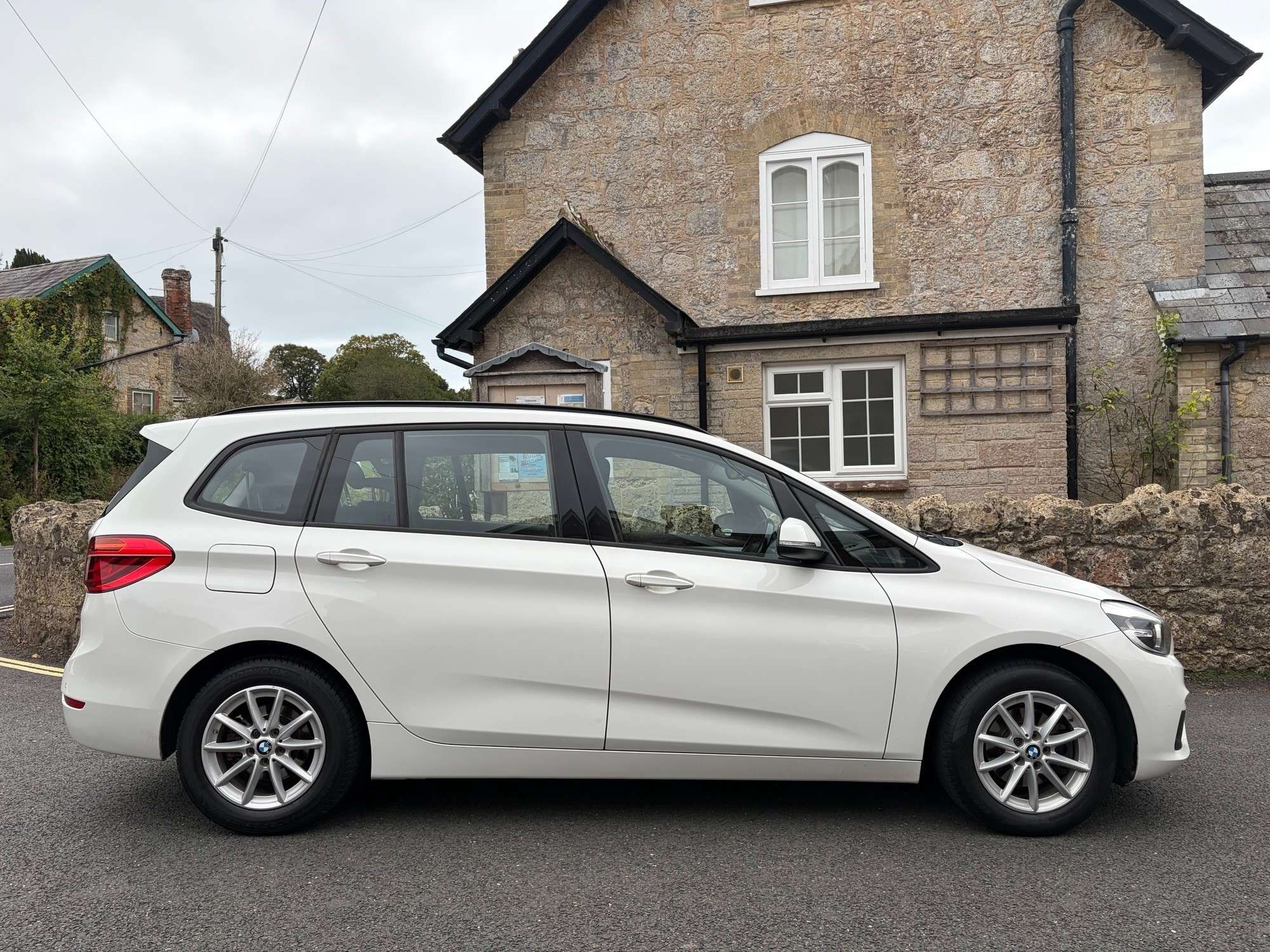 A 2017 BMW 2 SERIES GRAN TOURER 1.5 216d SE MPV 5dr Diesel Manual Euro 6 (s/s) (116 ps) A 2017 BMW 2 SERIES GRAN TOURER 1.5 216d SE MPV 5dr Diesel Manual Euro 6 (s/s) (116 ps)